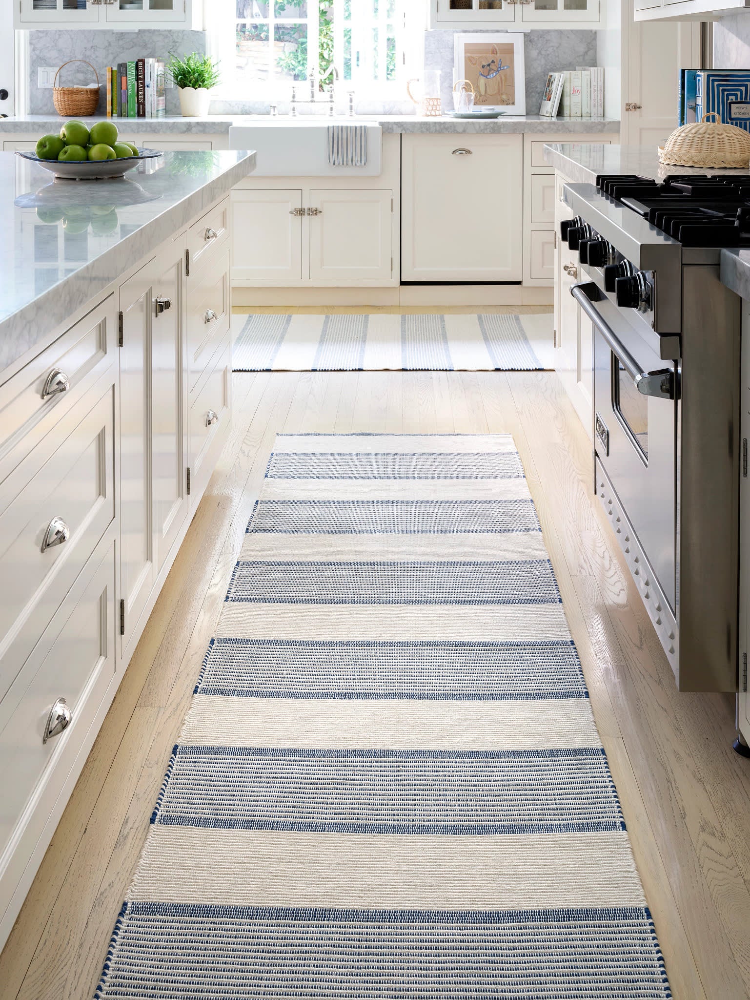 La Mirada Navy Handwoven Cotton Rug