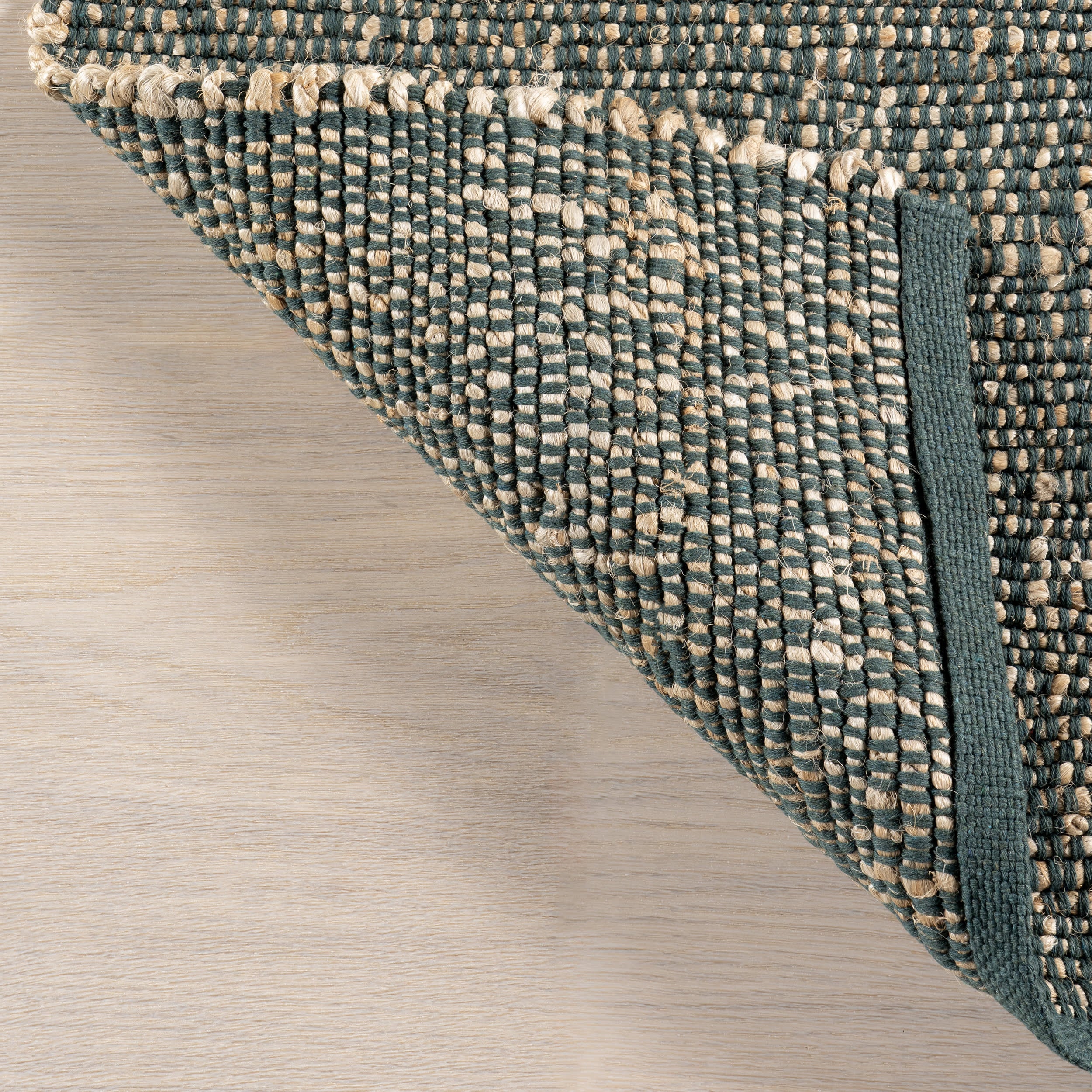 Perfect Handwoven Jute-Blend Rug | Green