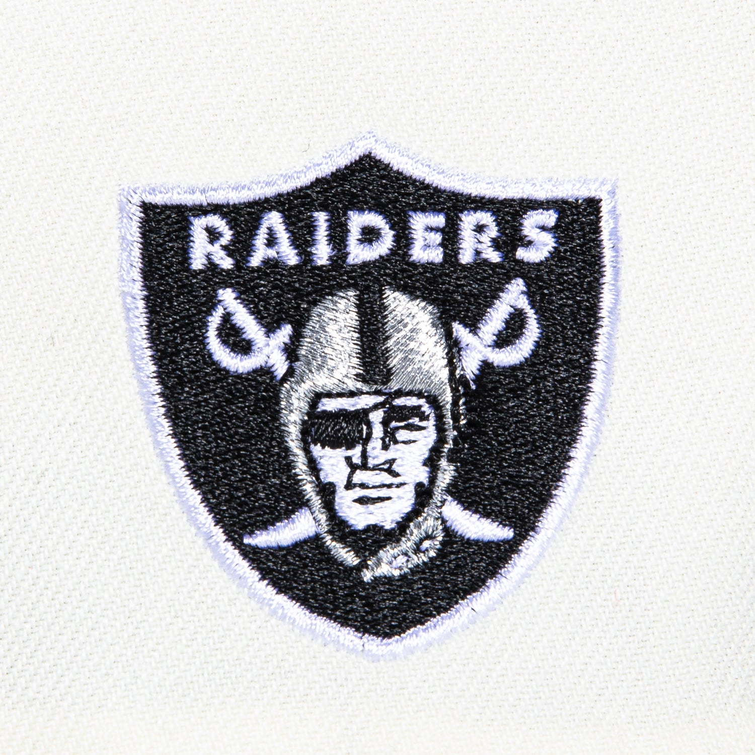 New Era 59Fifty Las Vegas Raiders Logo Patch Triangle Hat - White, Black