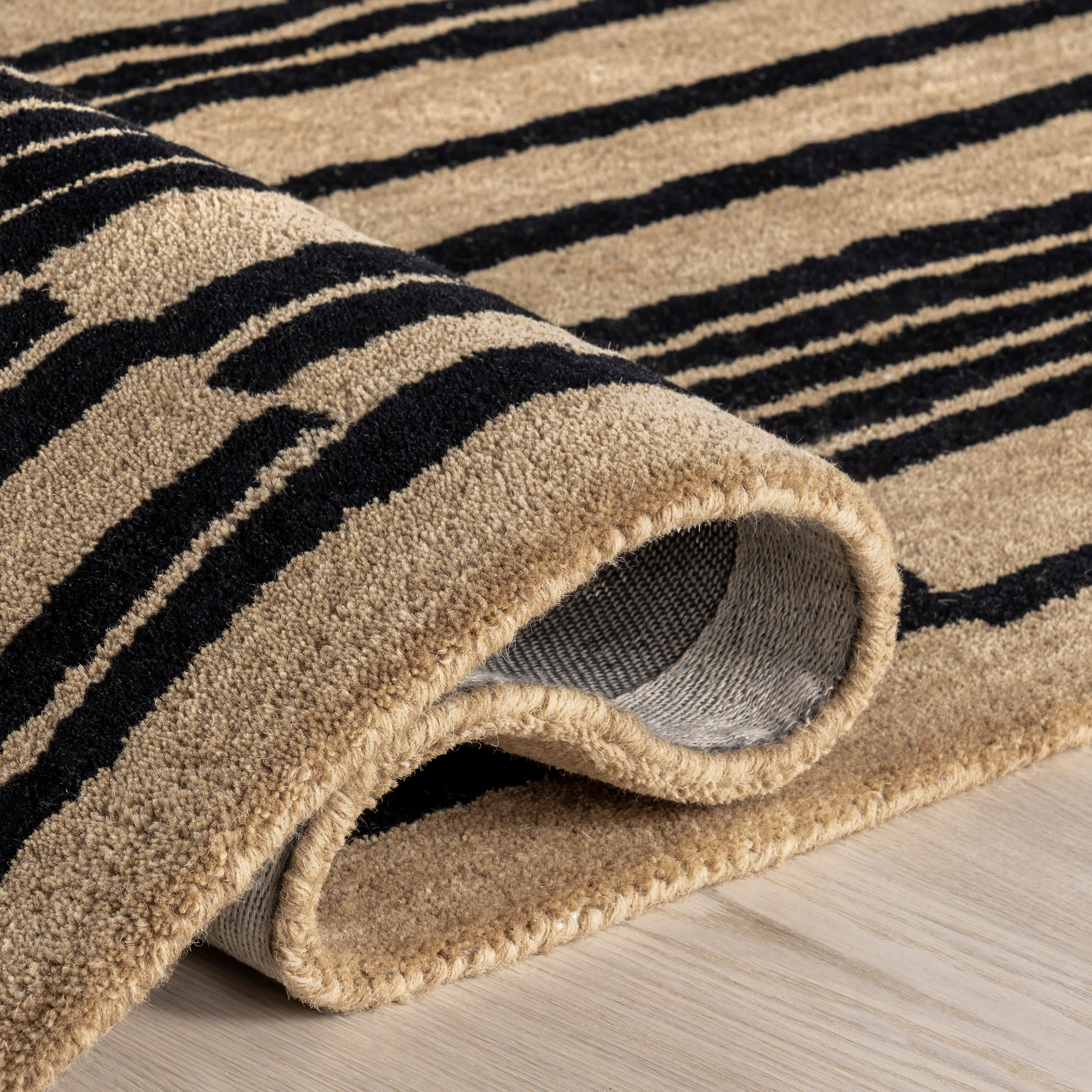 Tara Striped Wool Rug | Black