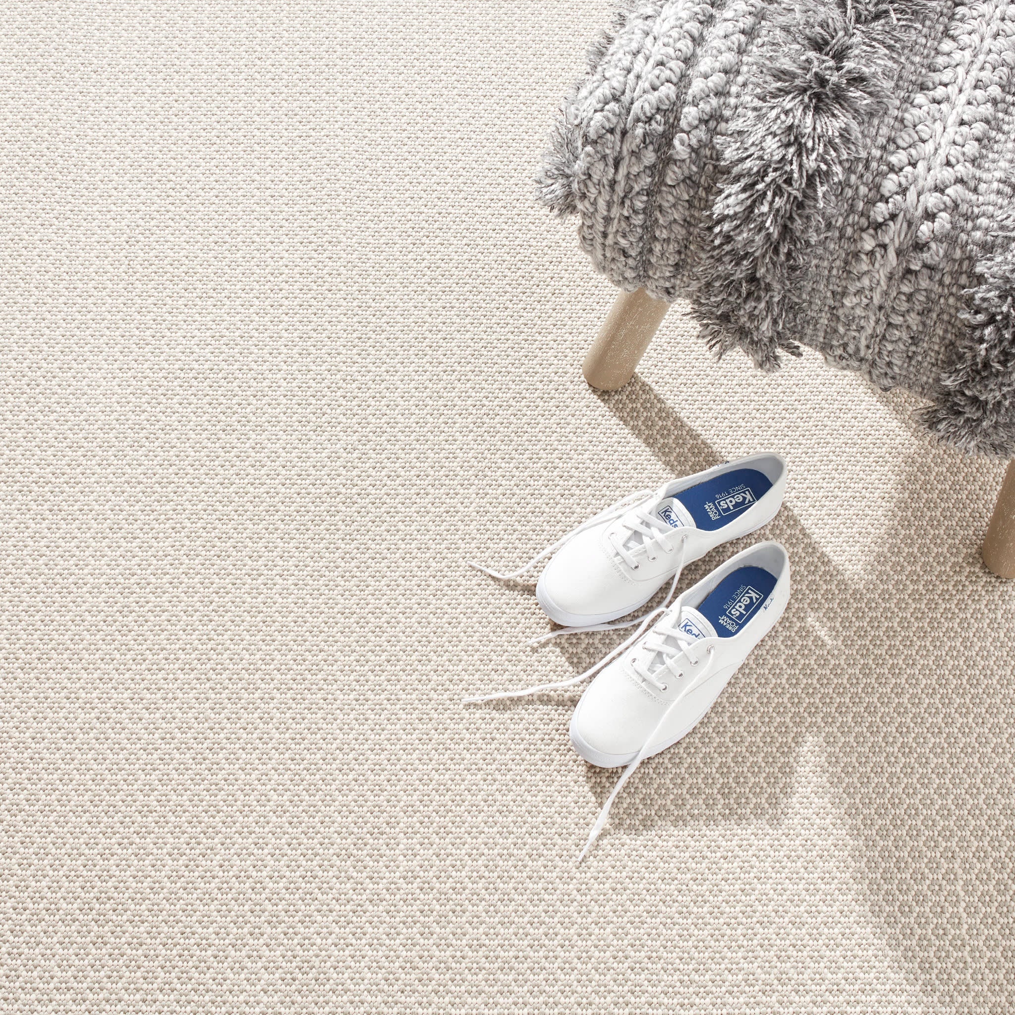 Finn Platinum Handwoven Indoor/Outdoor Rug