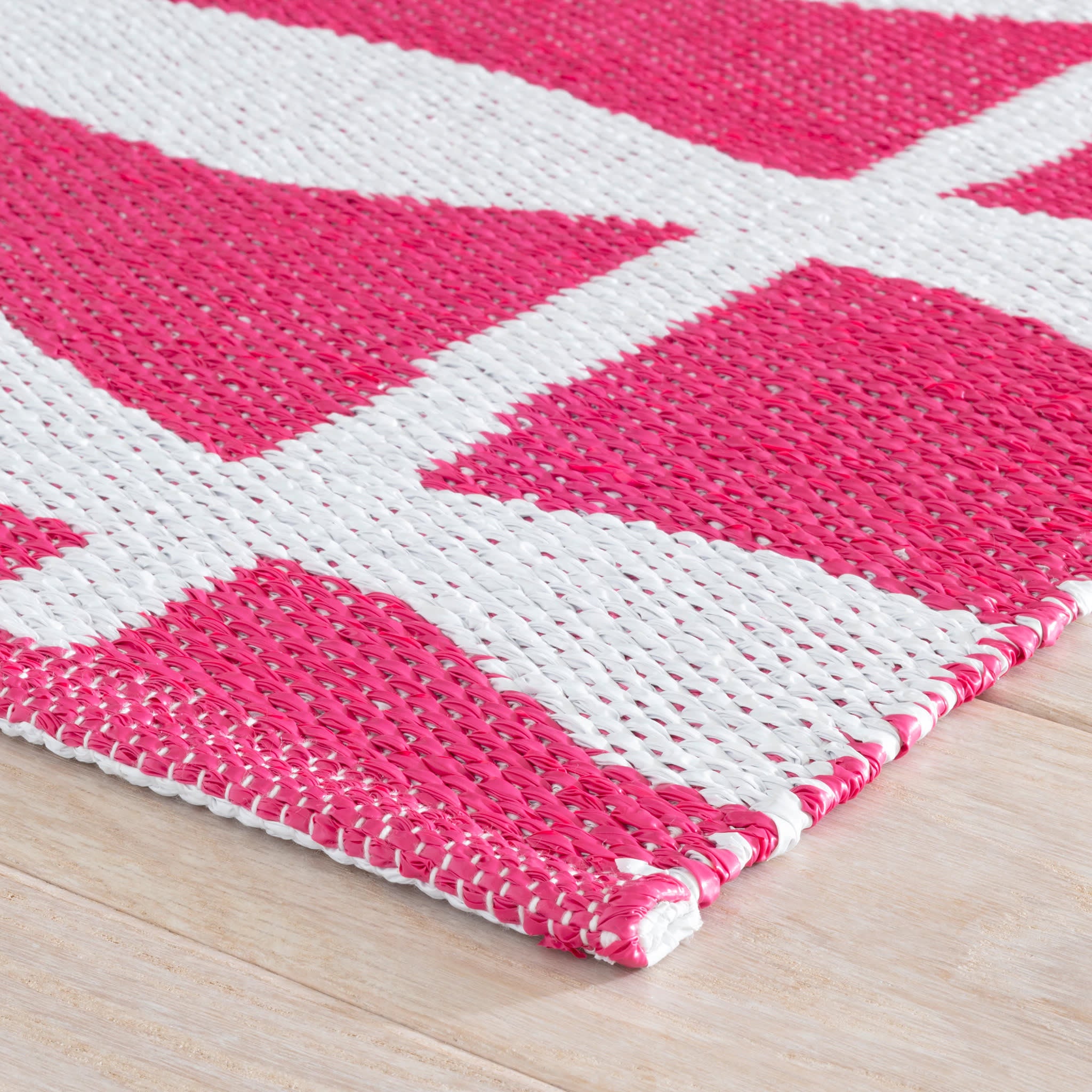 Circuit Fuchsia Handwoven Indoor/Outdoor Rug