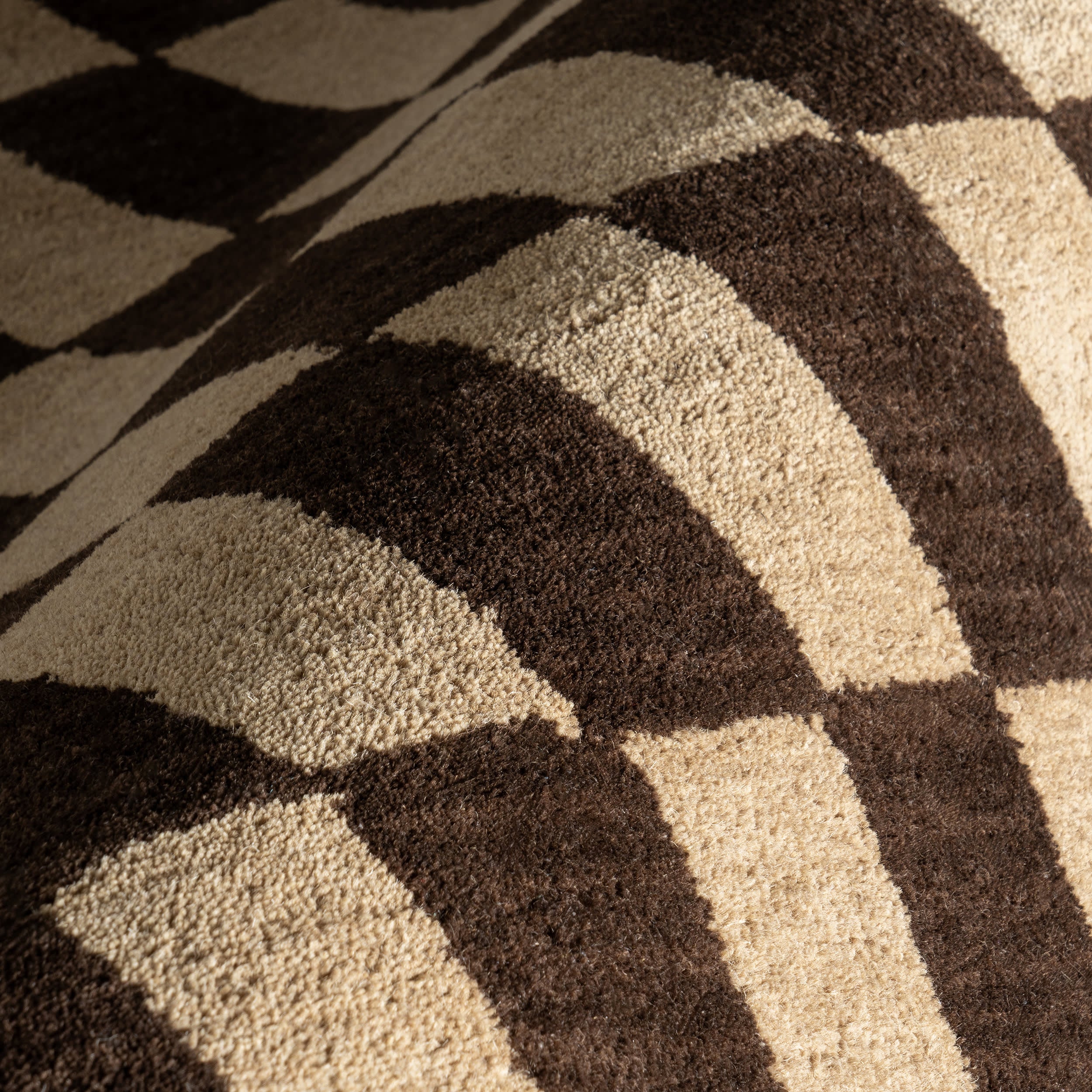 Kai Checkerboard Wool Rug | Dark Brown