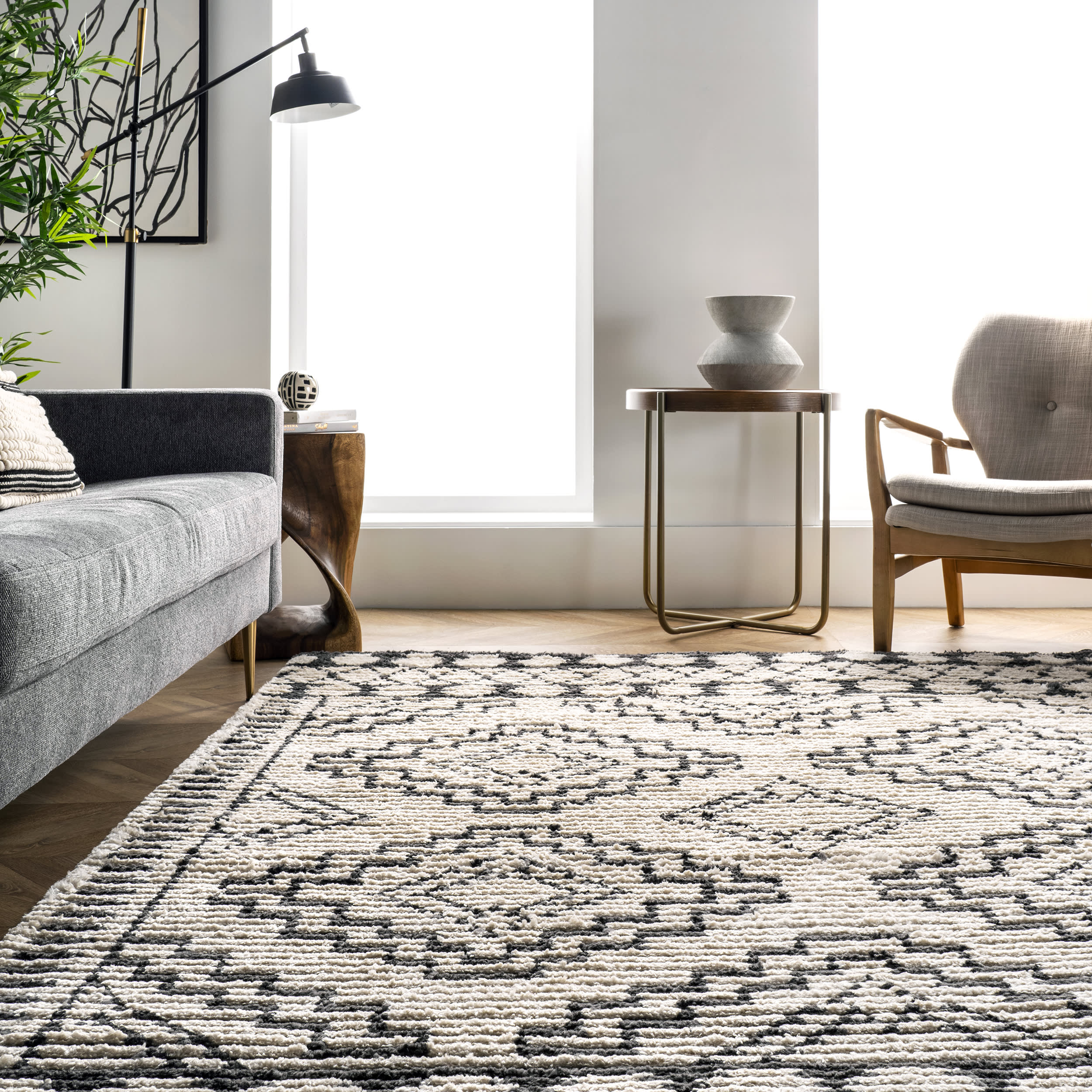 Lydia Diamond Tasseled Rug | Beige