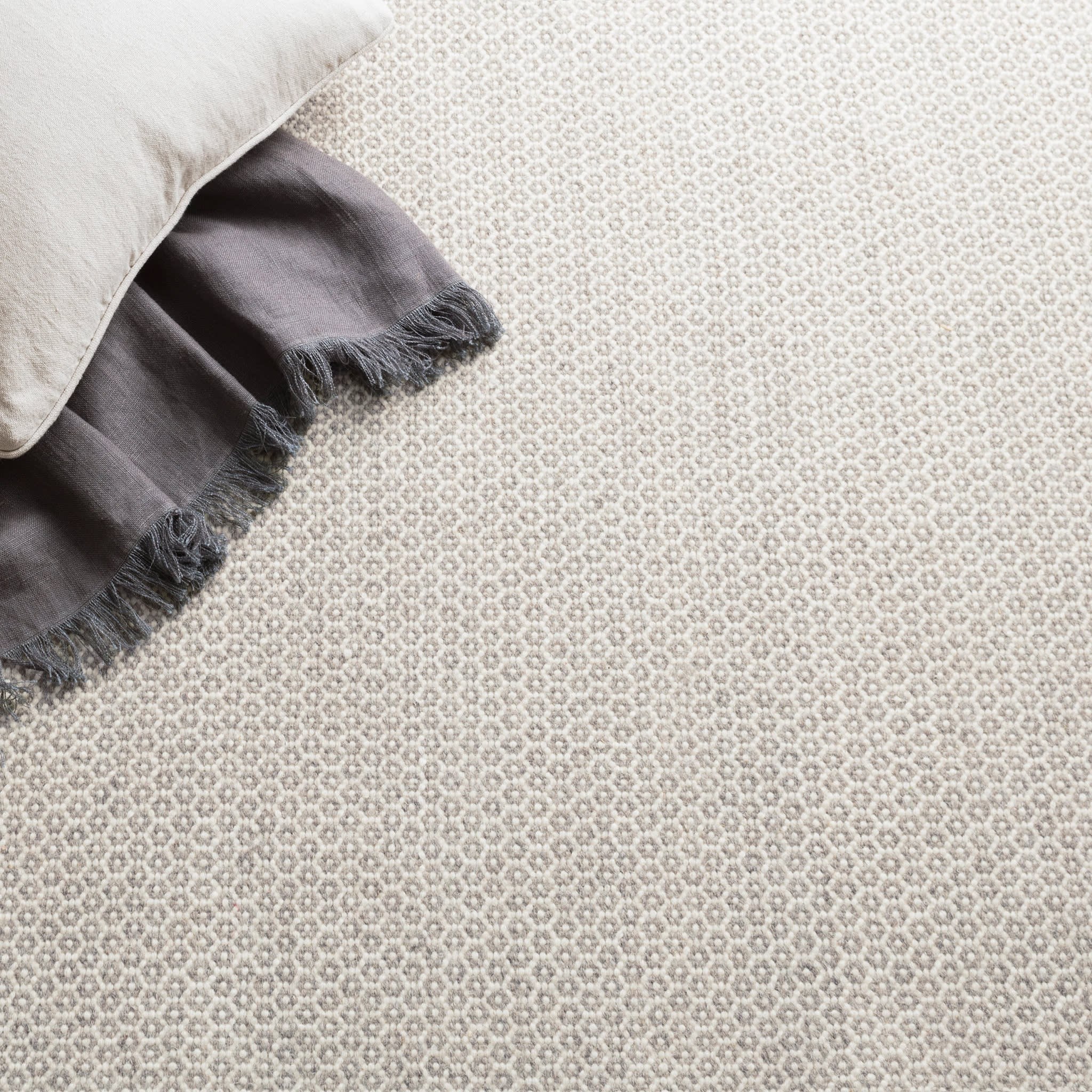 Honeycomb Ivory/Grey Handwoven Wool Rug