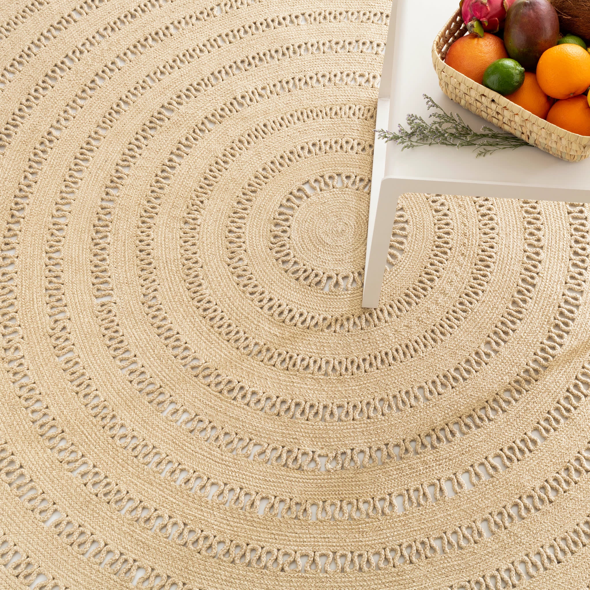 Bowline Natural Handwoven Indoor/Outdoor Round Rug