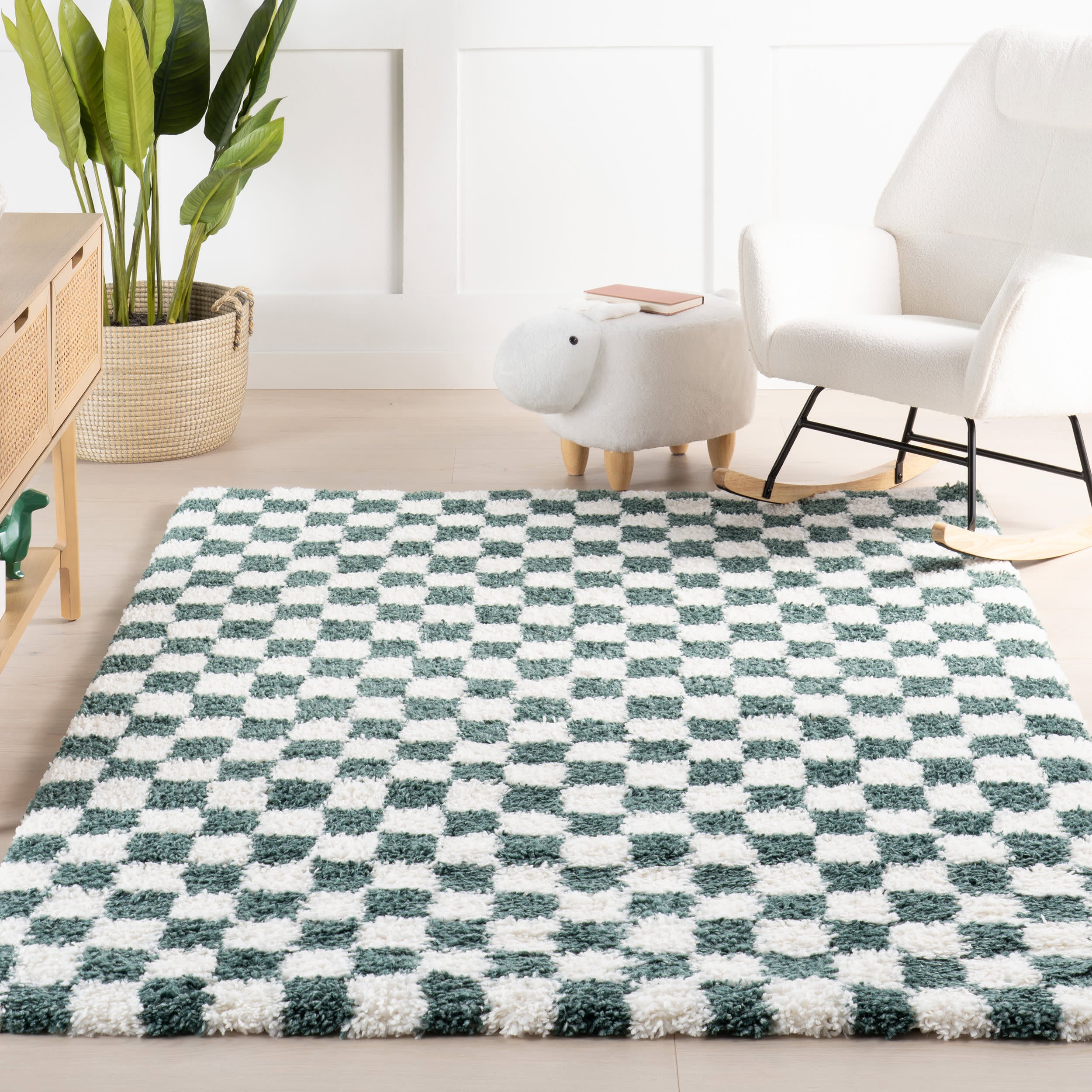 Bettie Retro Checkered Shag Rug | Green