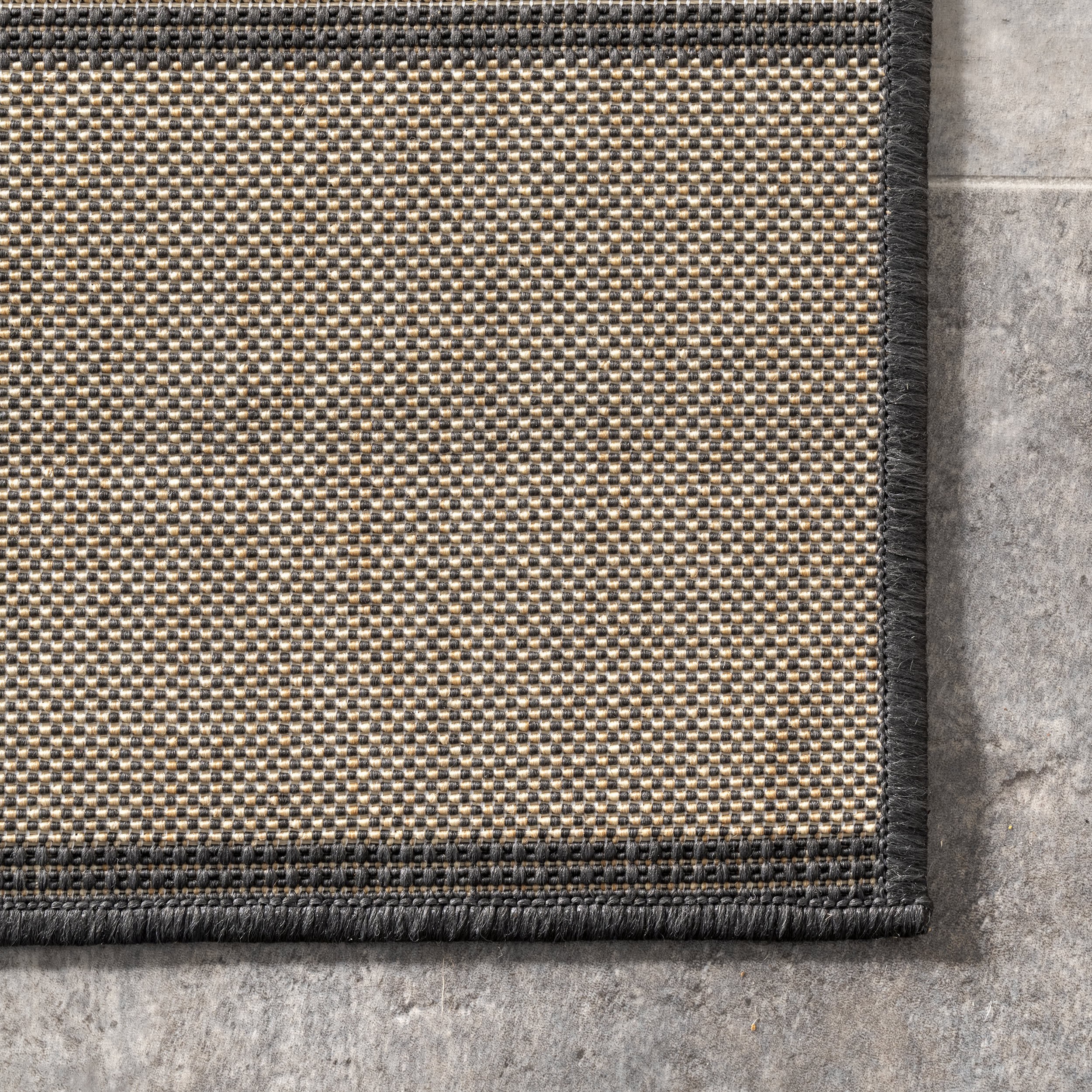 Ombre Diamonds Indoor/Outdoor Rug | Charcoal