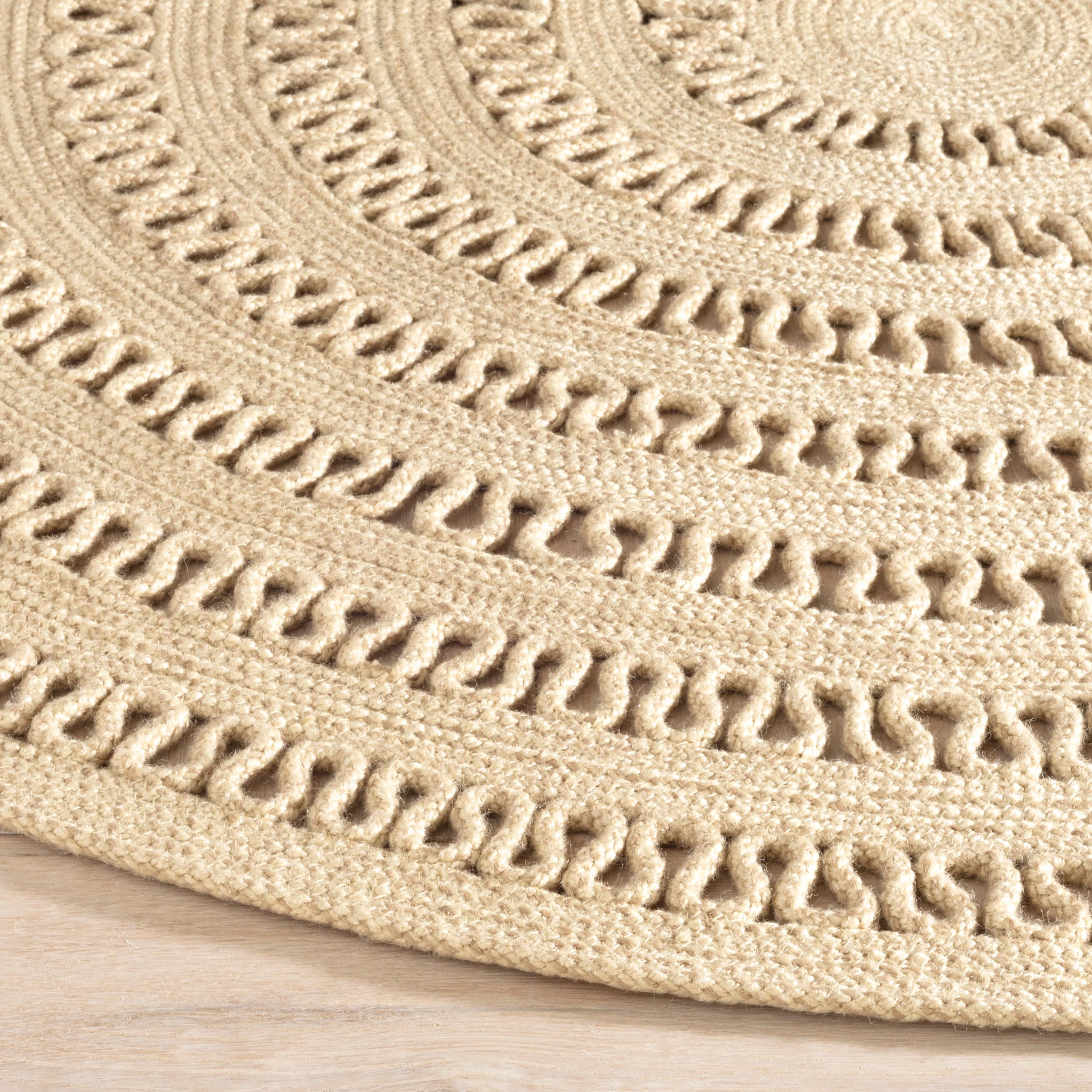 Bowline Natural Handwoven Indoor/Outdoor Round Rug