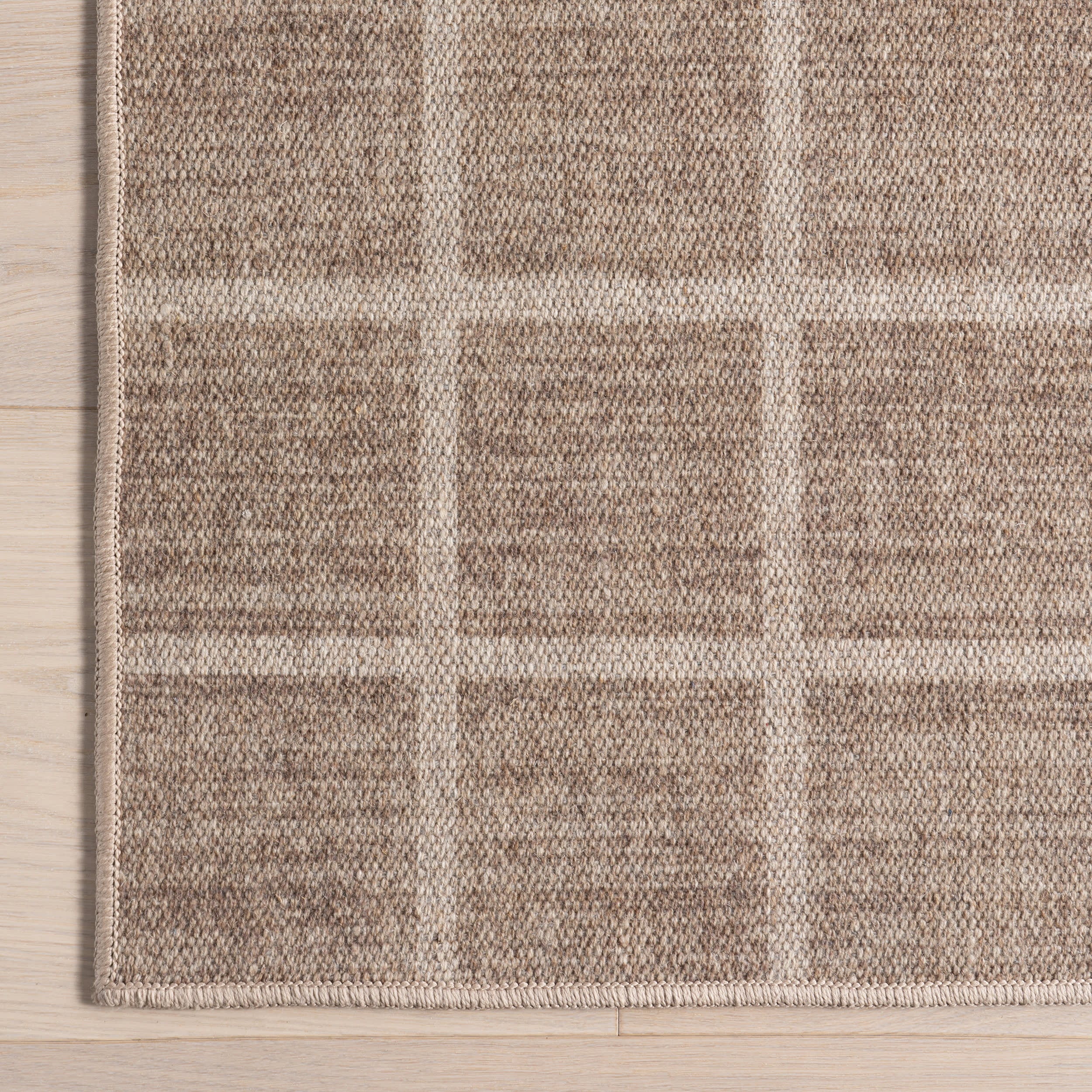 Verity Checkered Washable Rug | Brown