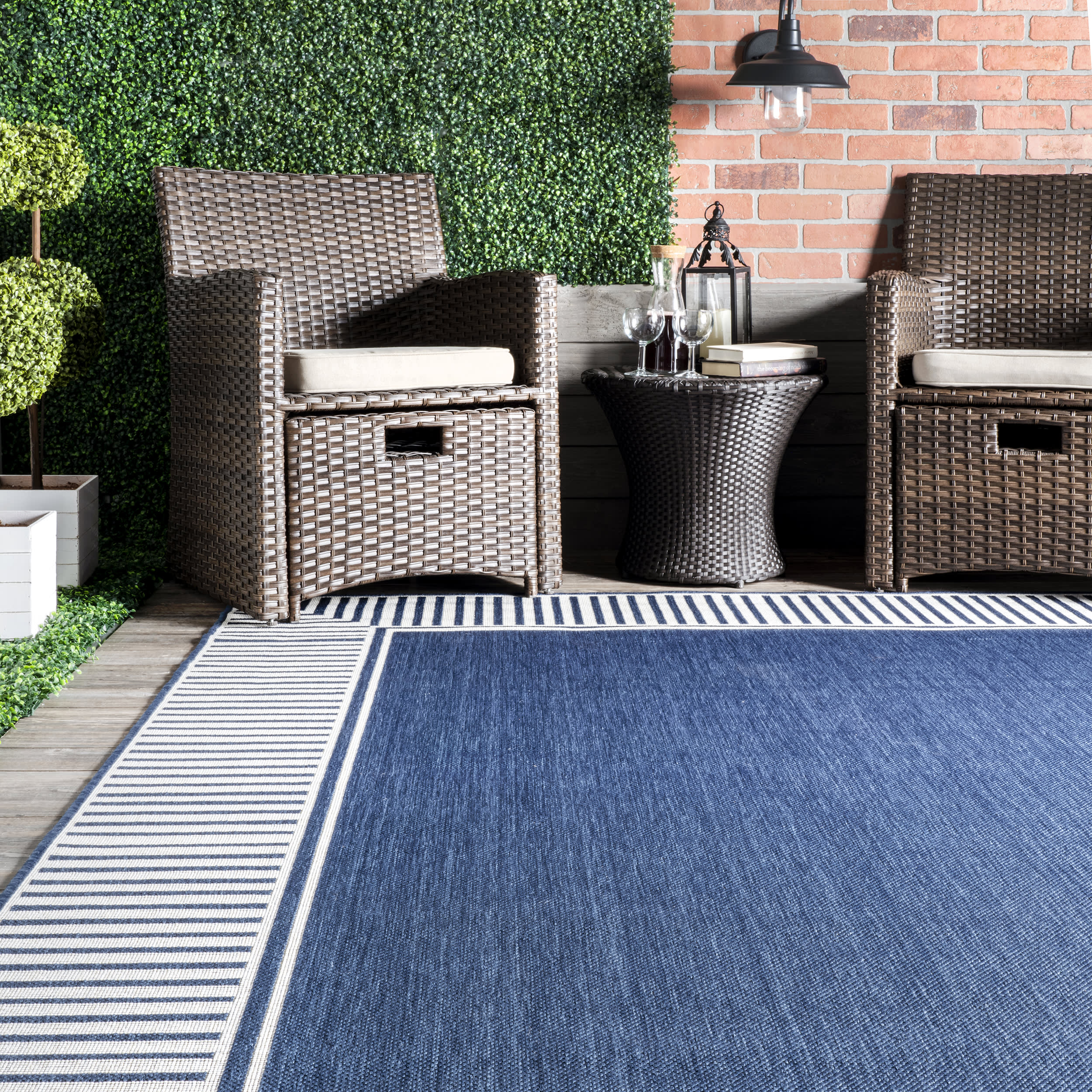 Striped Border Indoor/Outdoor Flatweave Rug | Navy