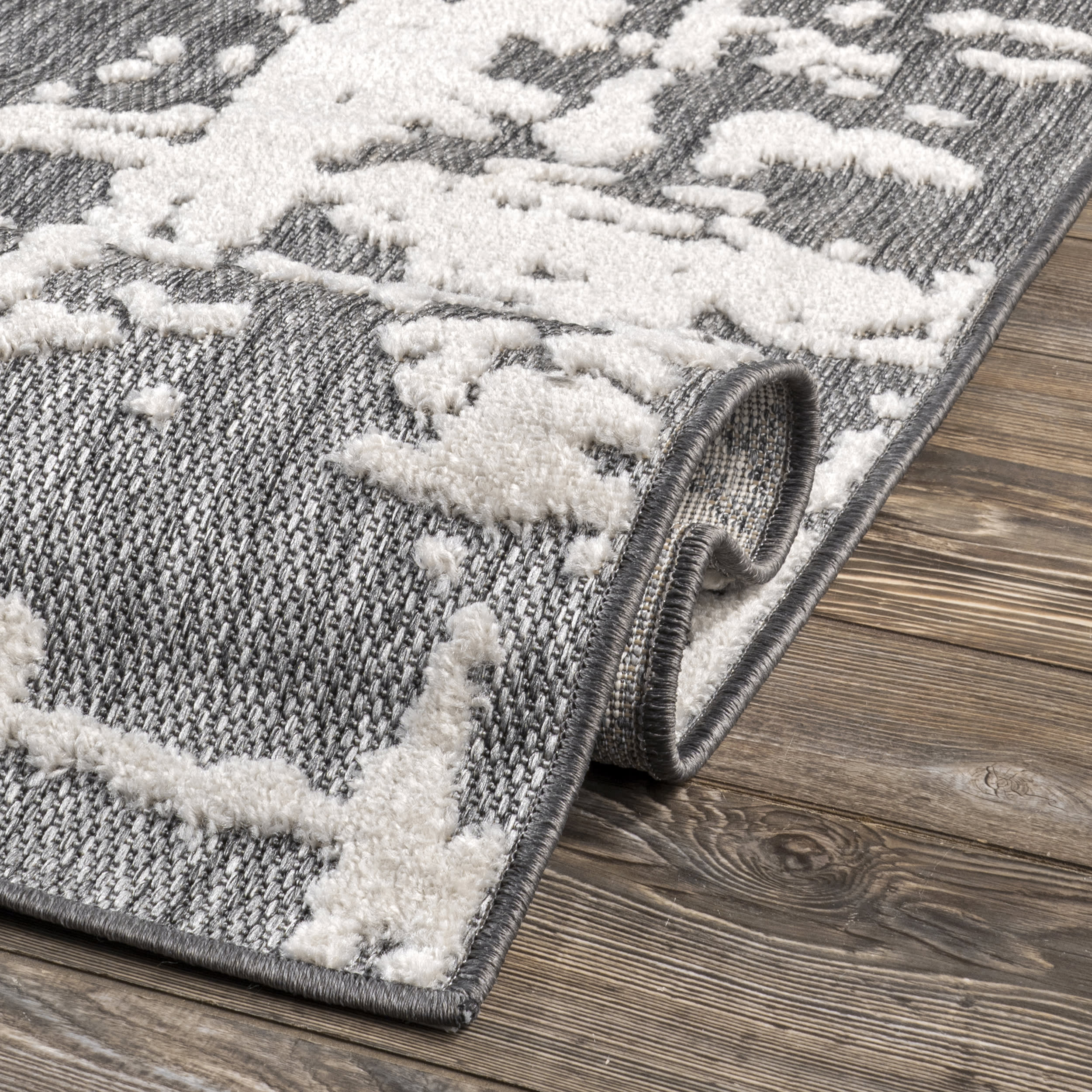 Raised Abstract Shroud Outdoor Rug | Grey