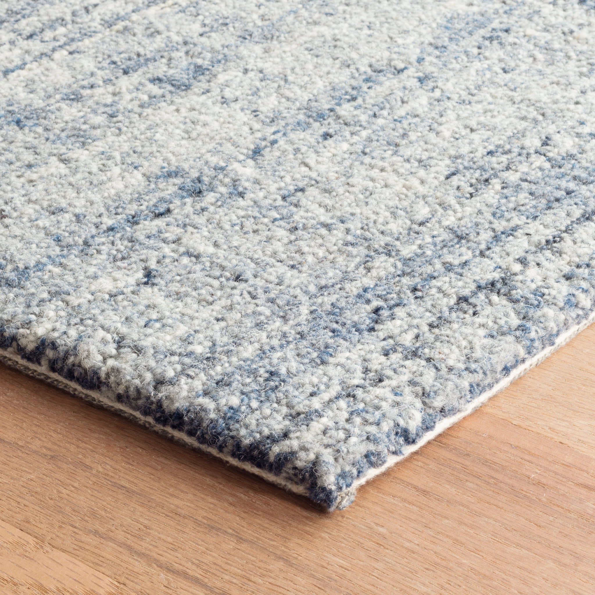 Harris Blue/Ivory Hand Micro Hooked Wool Rug