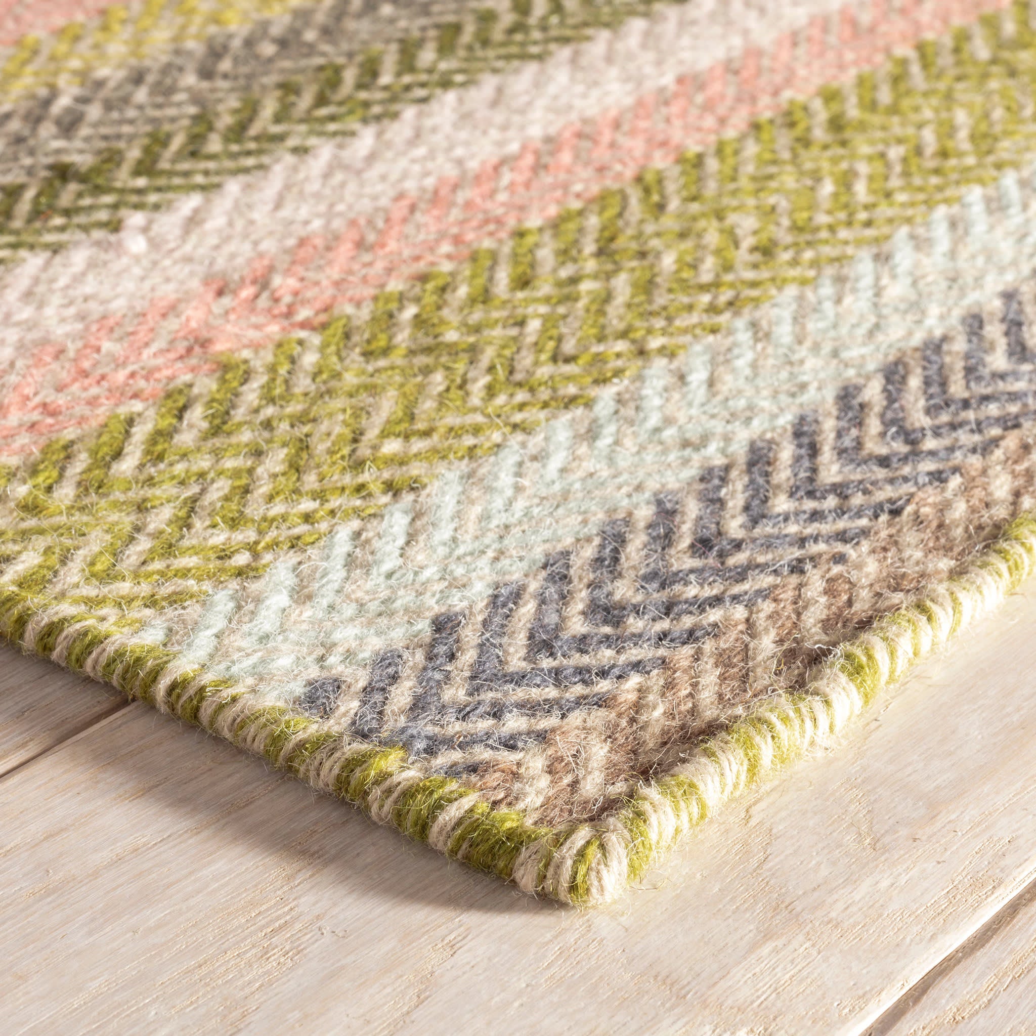 Nip Tuk Rose Handwoven Wool Rug