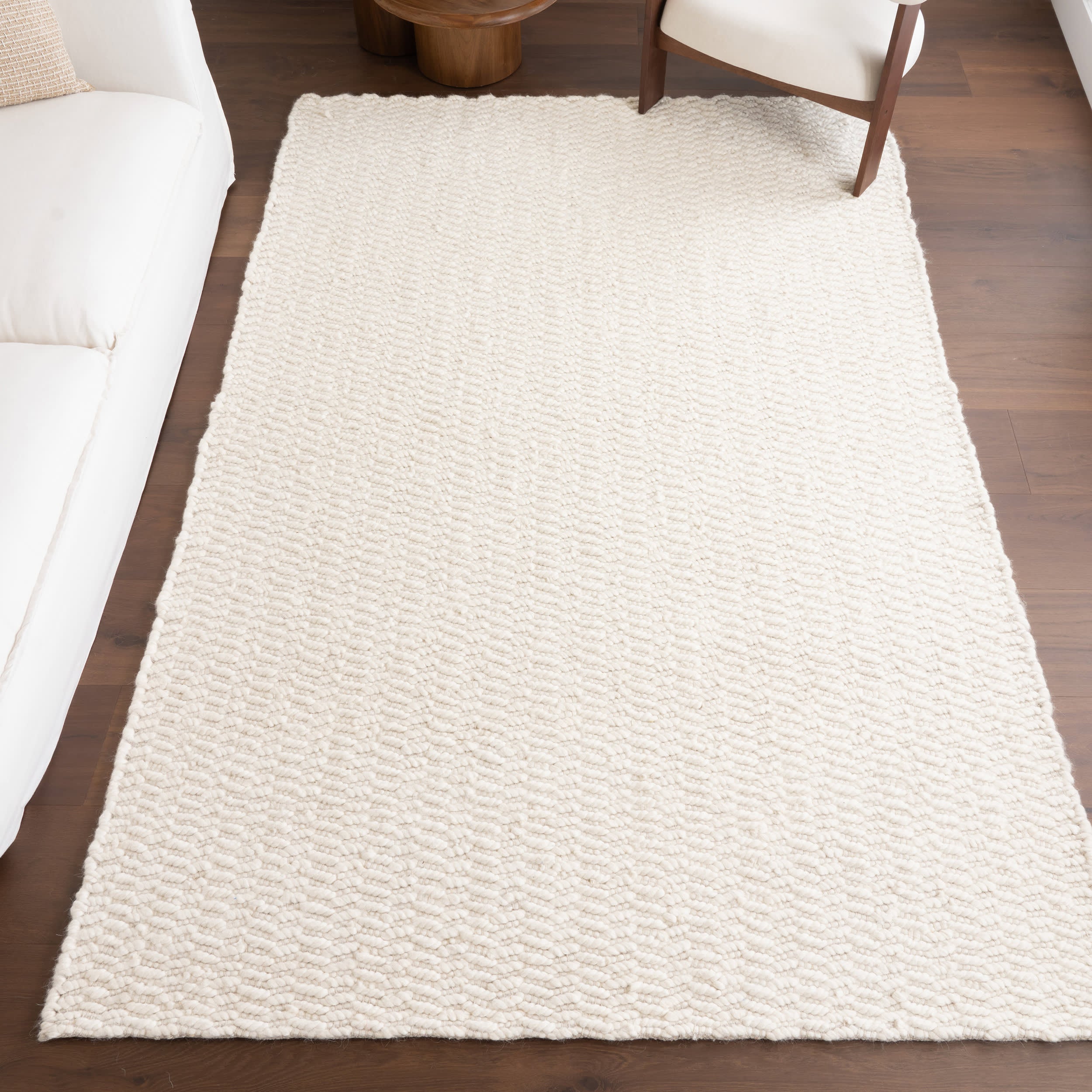 Sutton Solid Chevron Rug | Ivory