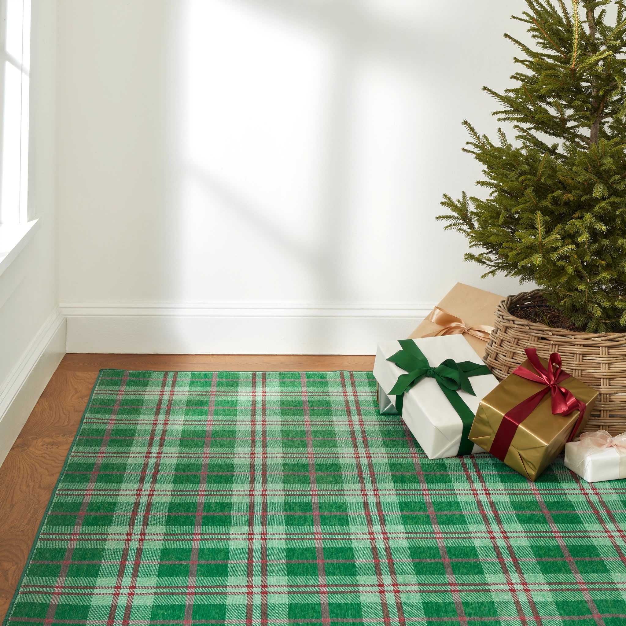 Jolly Plaid Green Machine Washable Rug