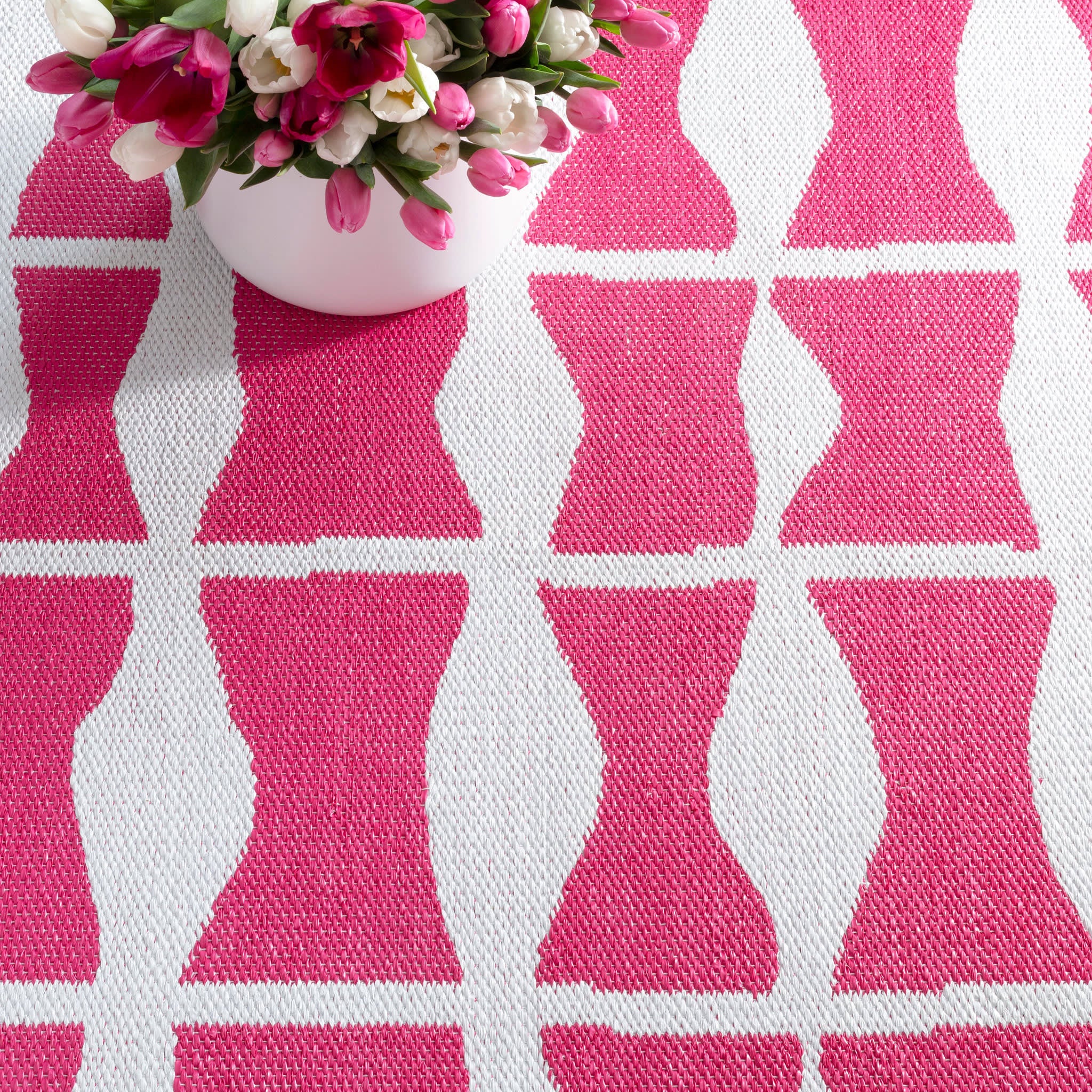 Circuit Fuchsia Handwoven Indoor/Outdoor Rug