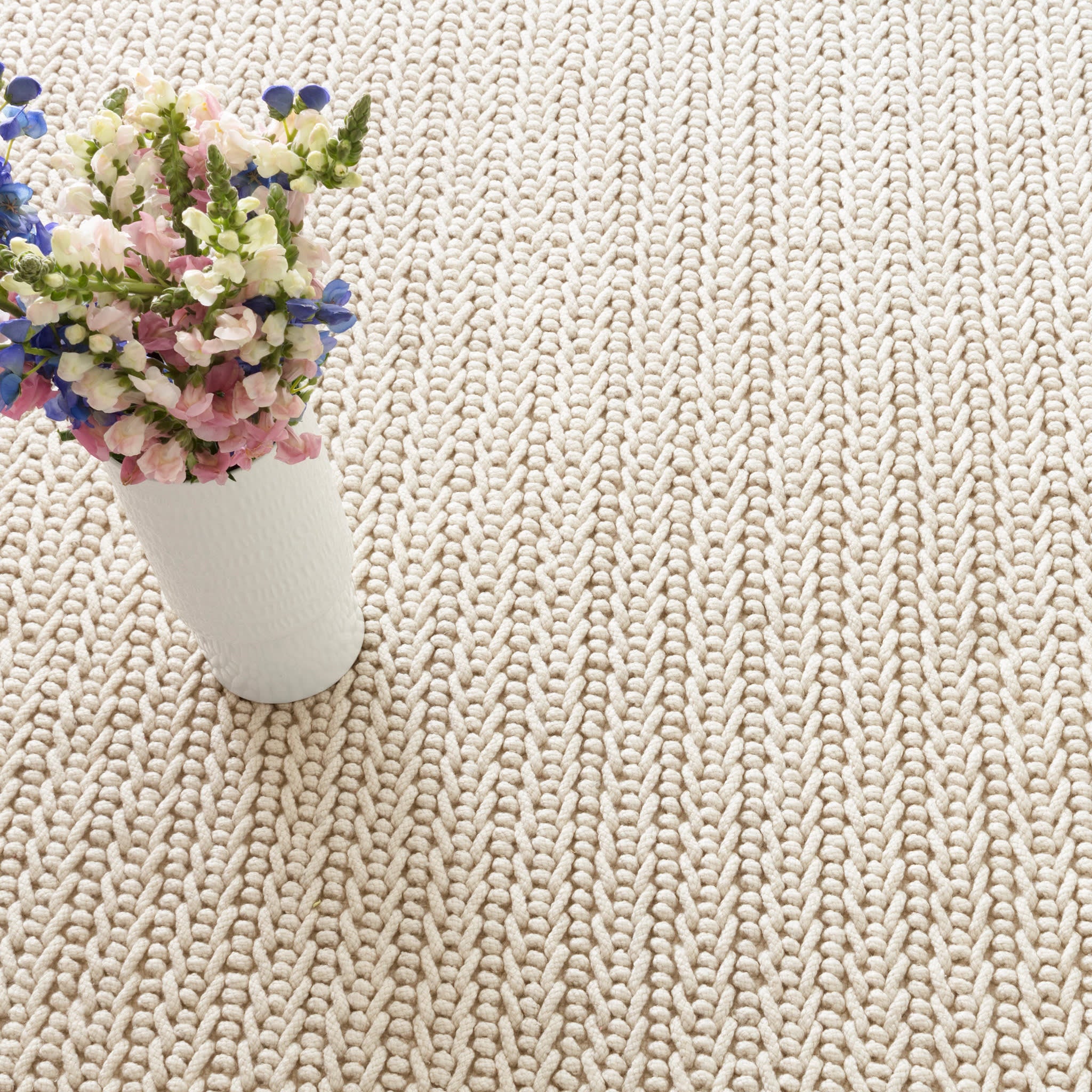 Veranda Ivory Handwoven Performance Rug