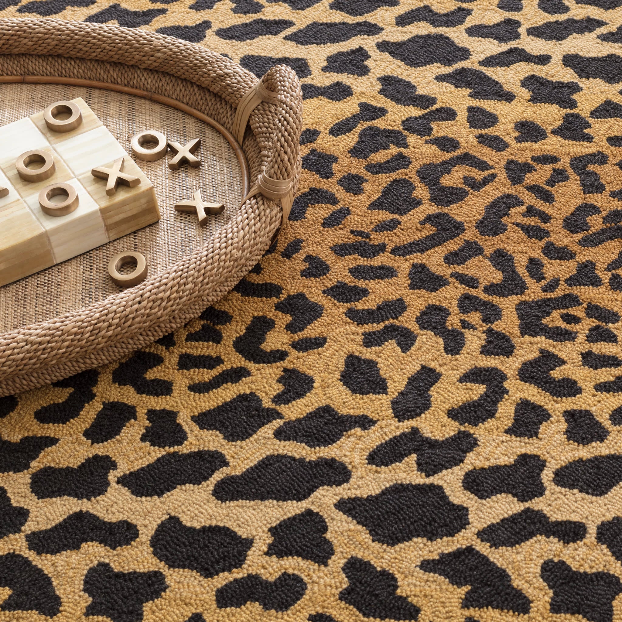 Leopard Hand Micro Hooked Wool Rug