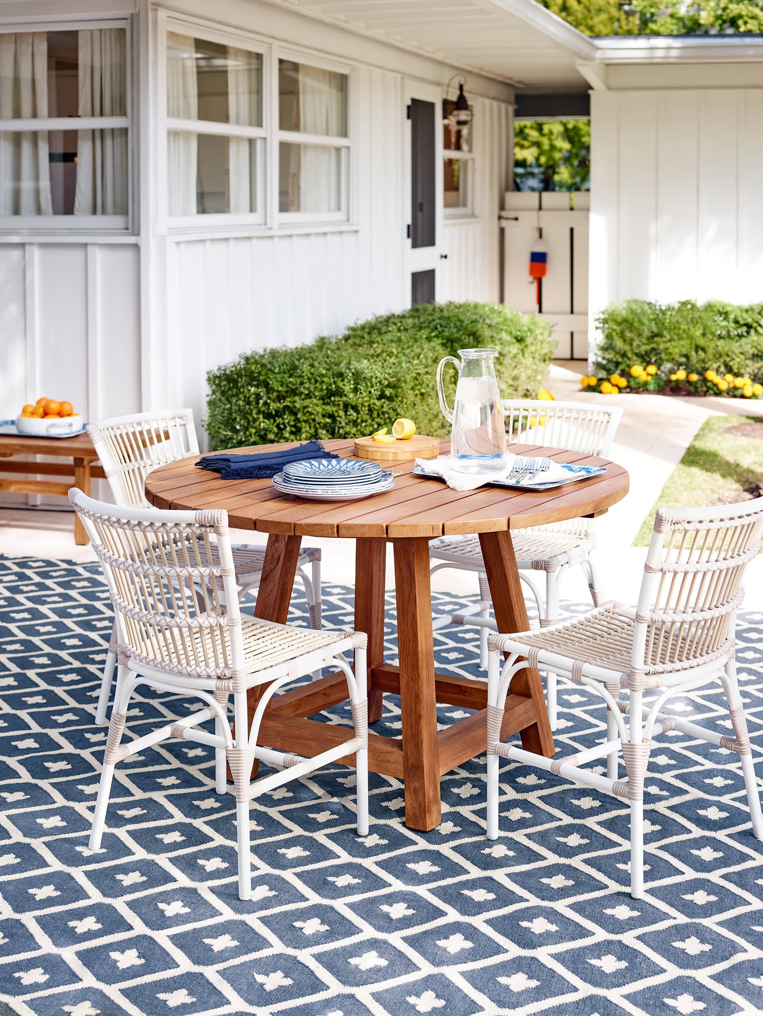 Elizabeth Navy Handwoven Indoor/Outdoor Rug