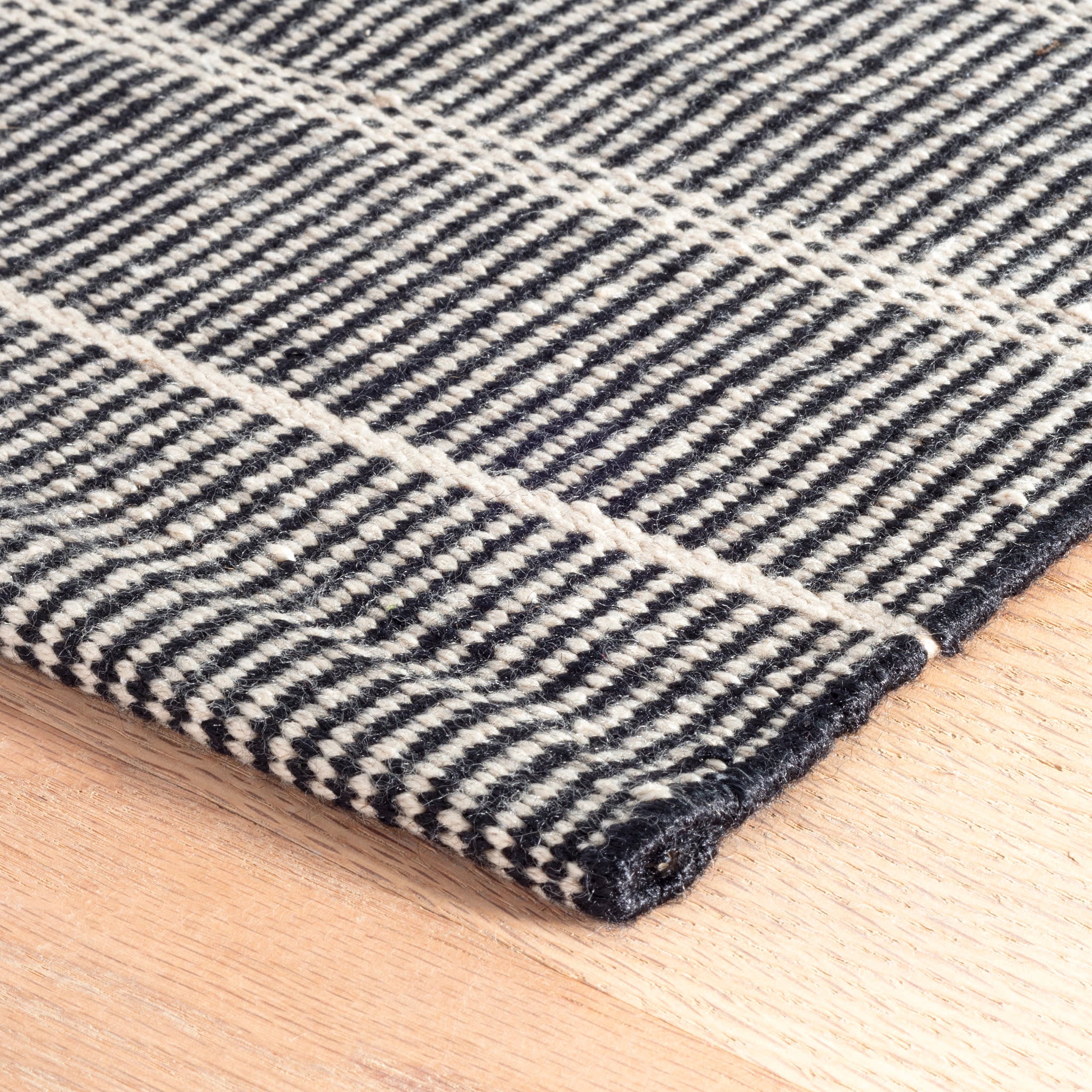 Samson Black Handwoven Indoor/Outdoor Rug