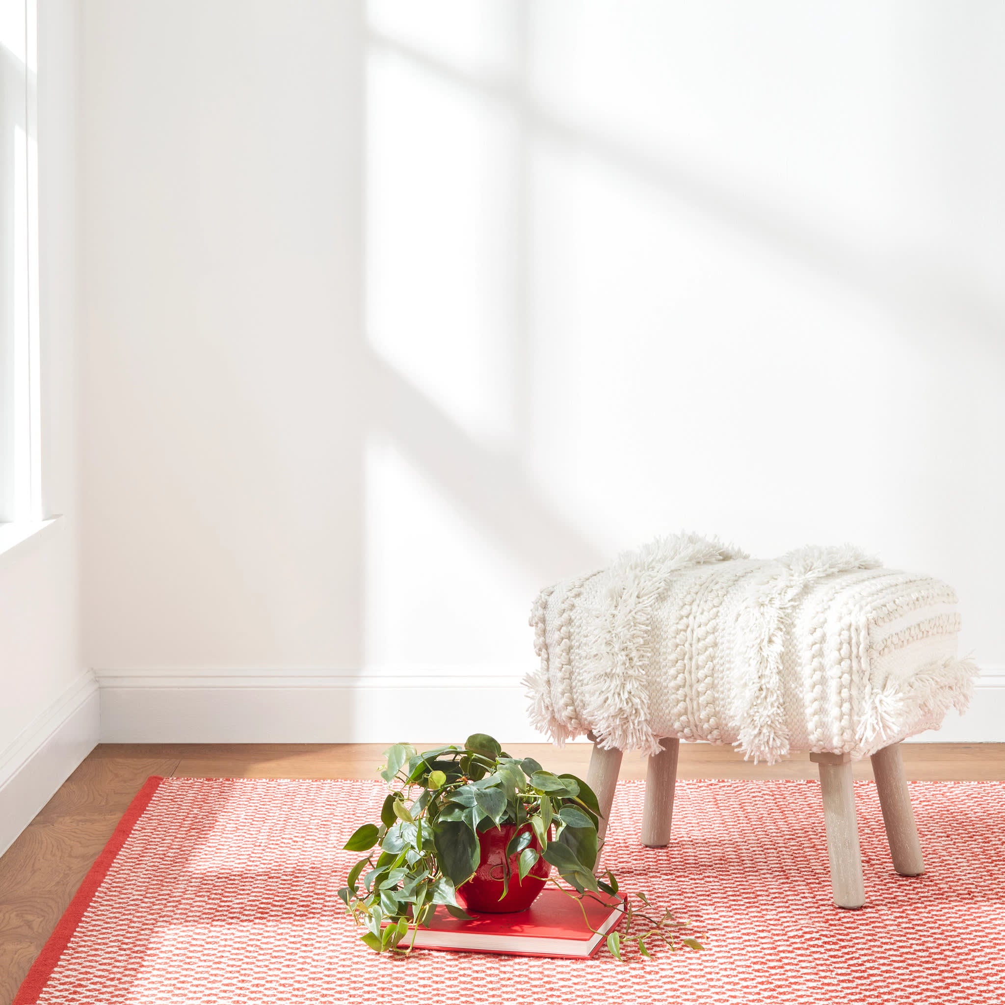 Mainsail Red Handwoven Indoor/Outdoor Rug