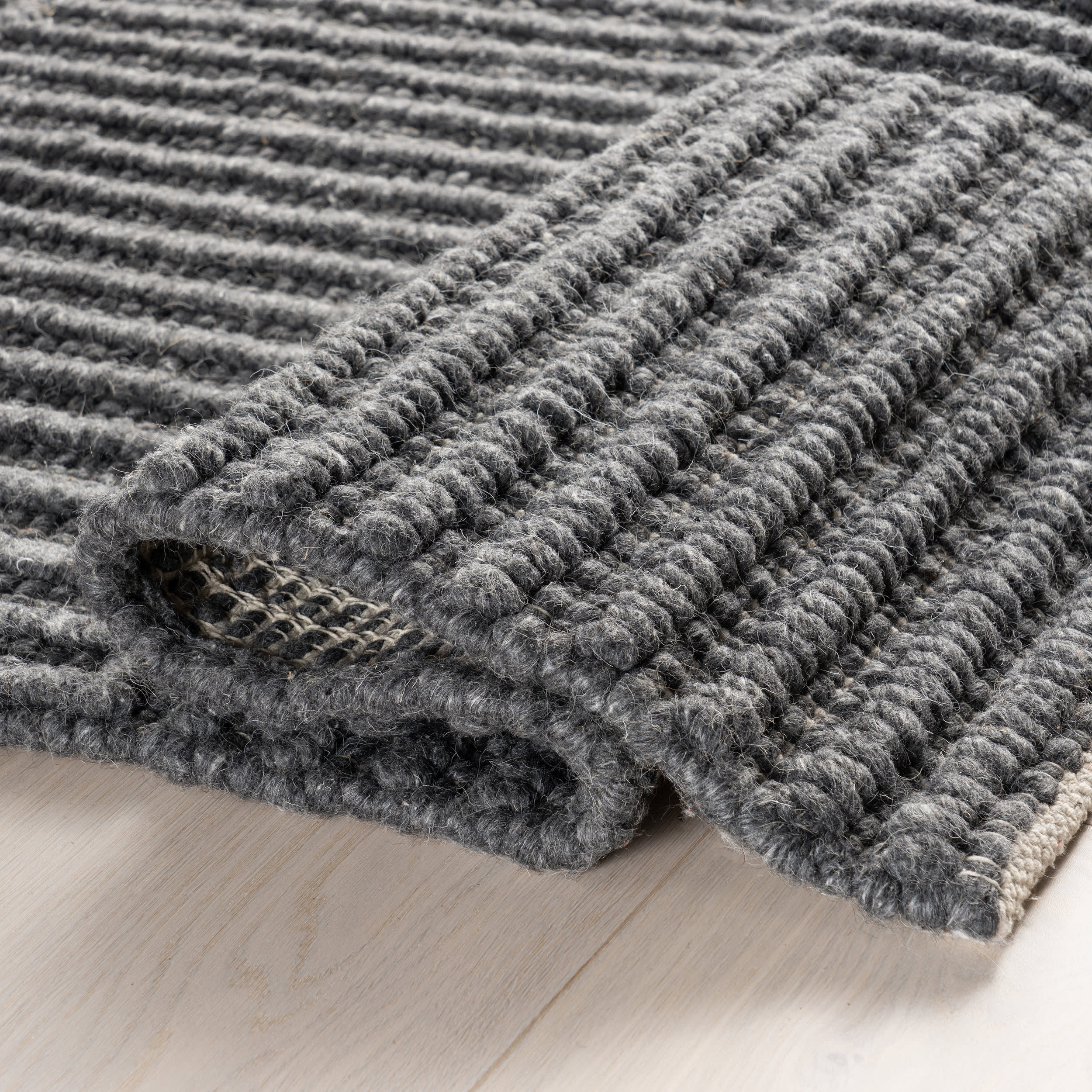 Skye Modern High-Low Rug | Charcoal