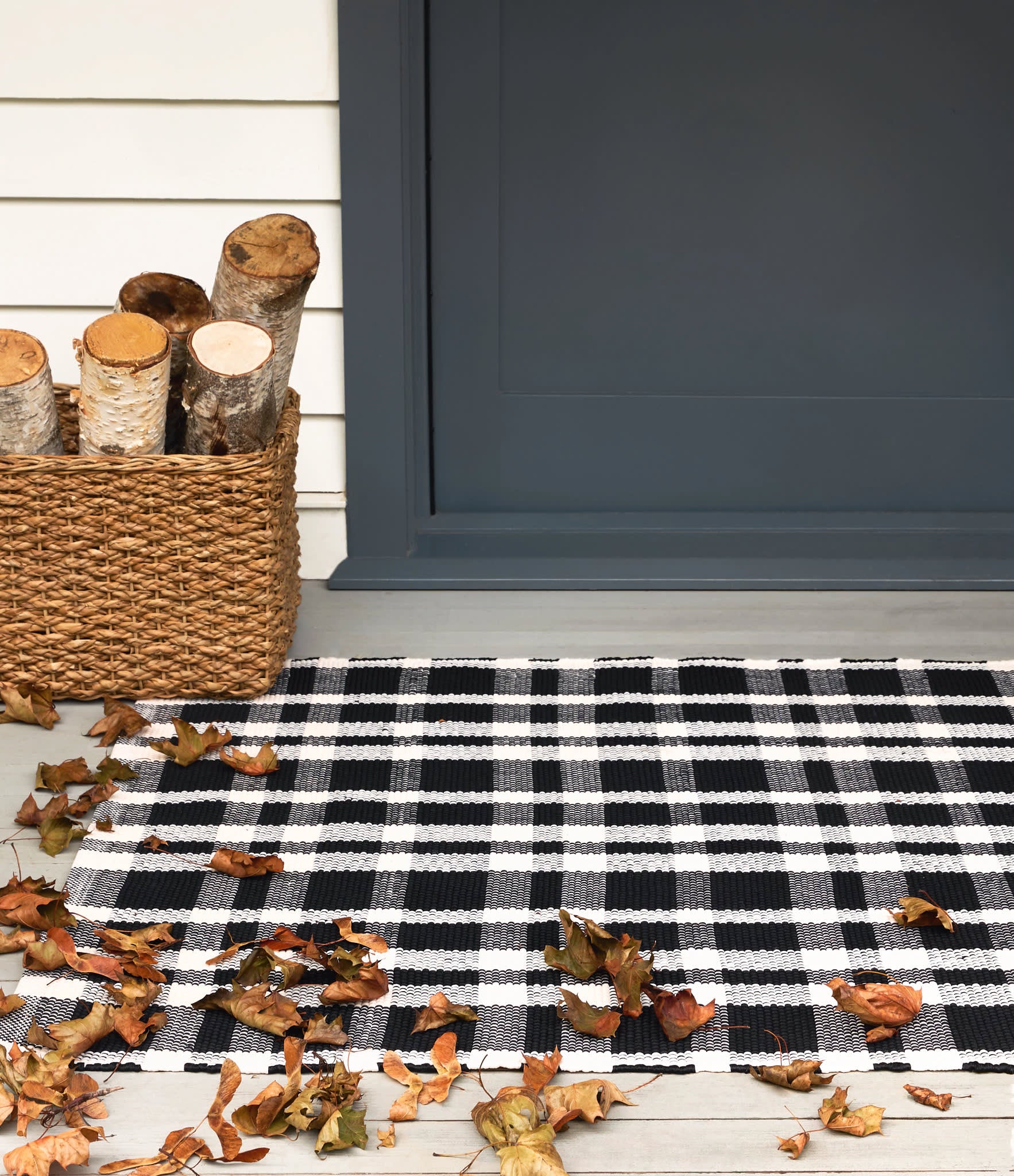 Tattersall Black Handwoven Indoor/Outdoor Rug