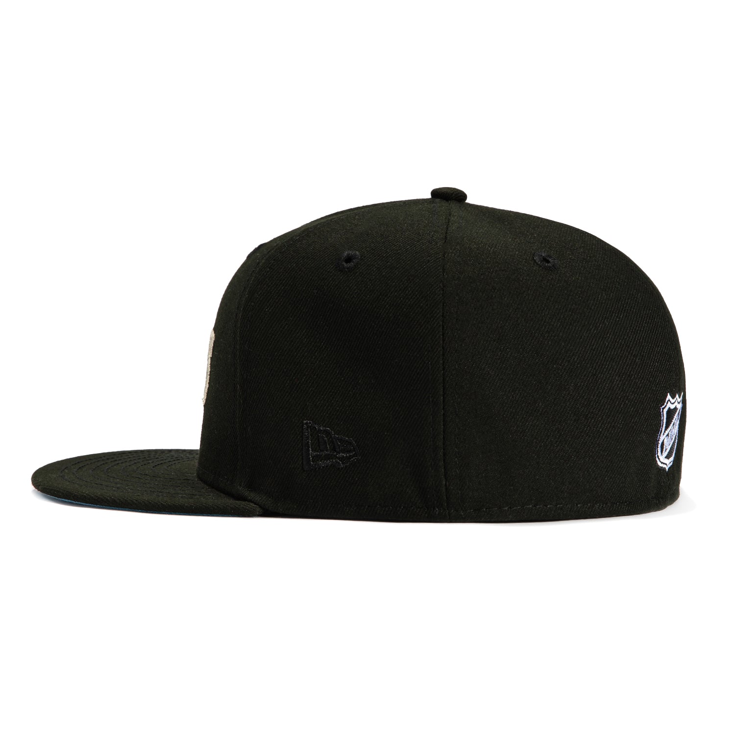 New Era 59Fifty Los Angeles Kings Logo Patch Script Hat - Black, Metallic Silver