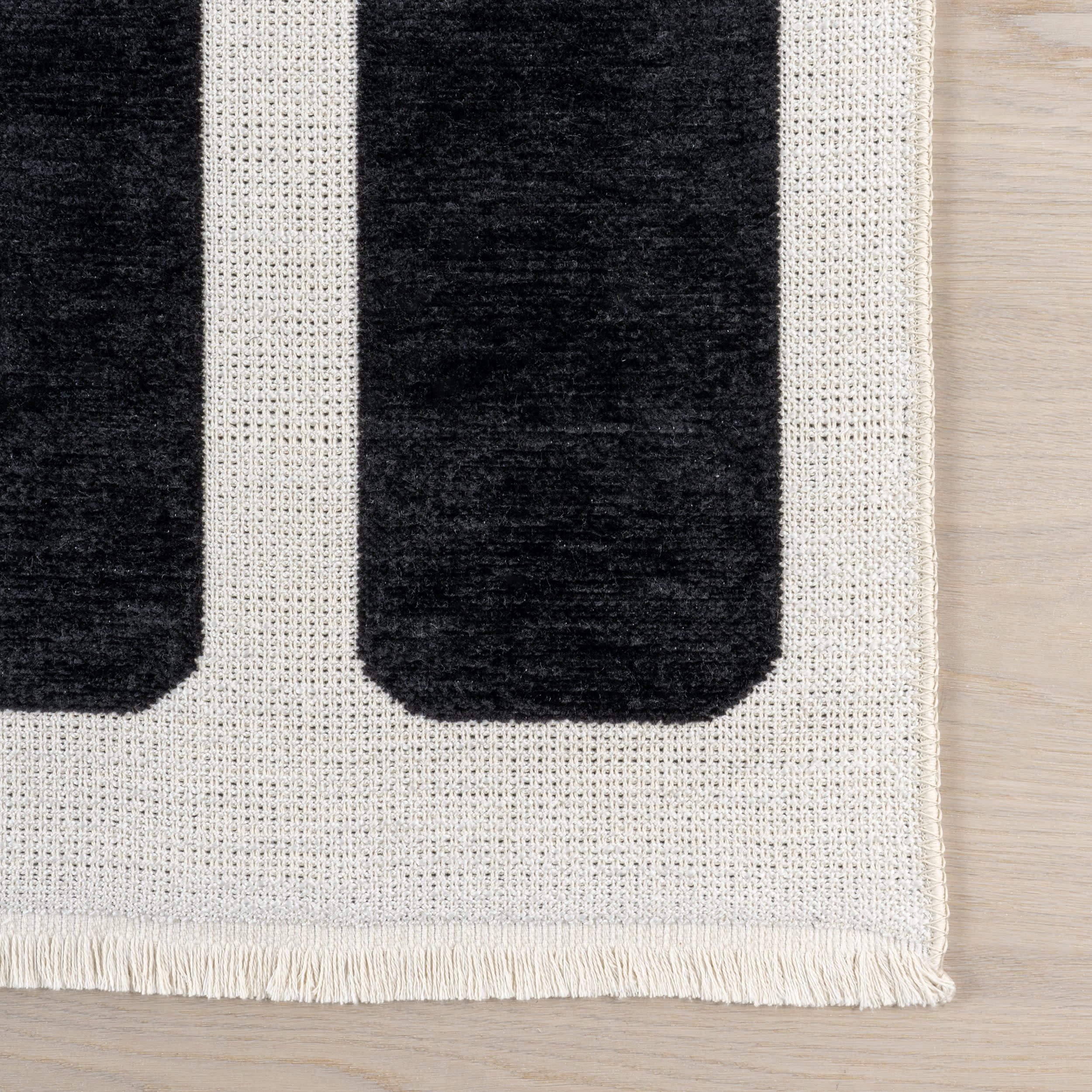 Emelia Blocks Reversible Washable Rug | Black/Cream