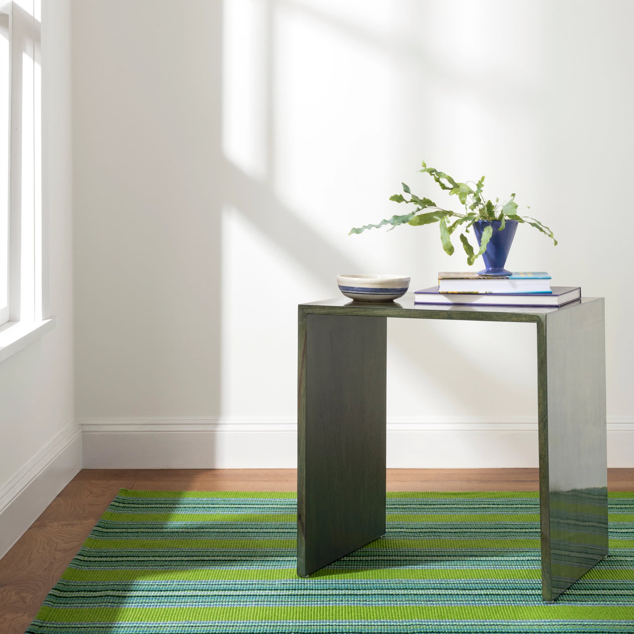 Road Runner Green Handwoven Indoor/Outdoor Rug