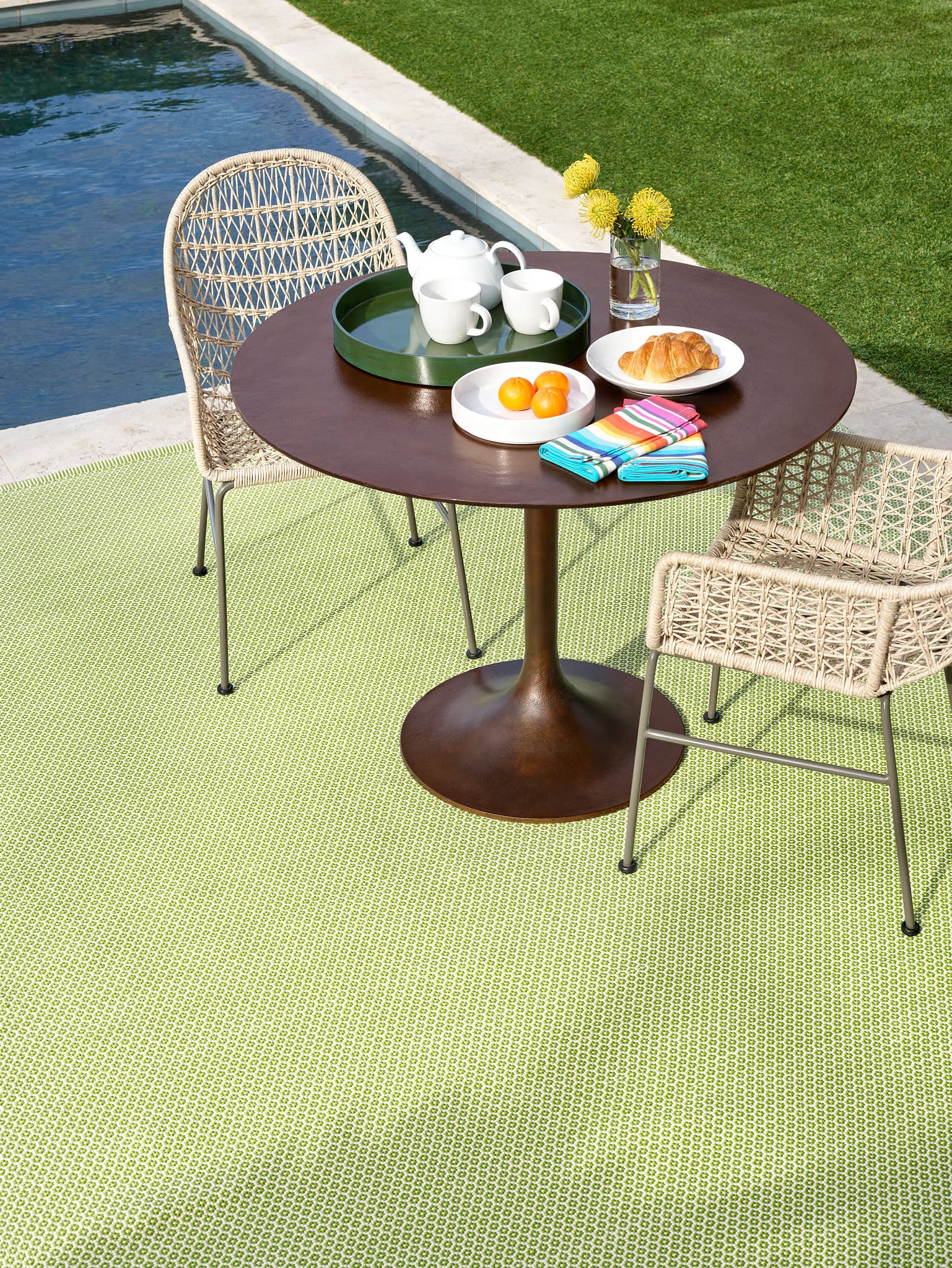 Finn Sprout Handwoven Indoor/Outdoor Rug