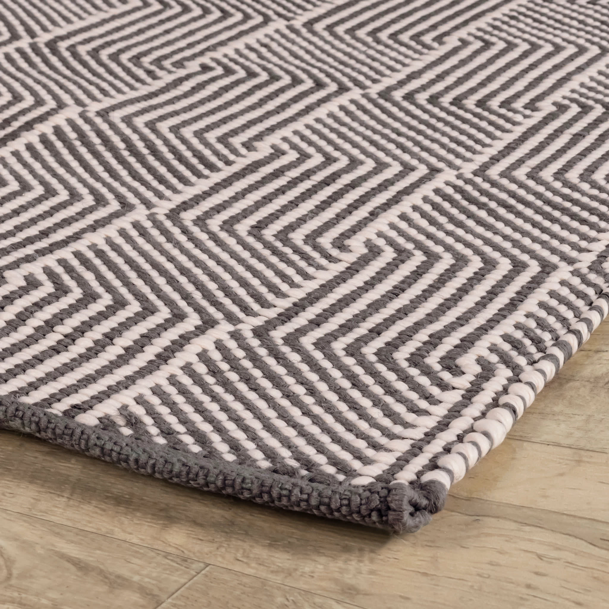 Squares Grey Handwoven Indoor/Outdoor Rug