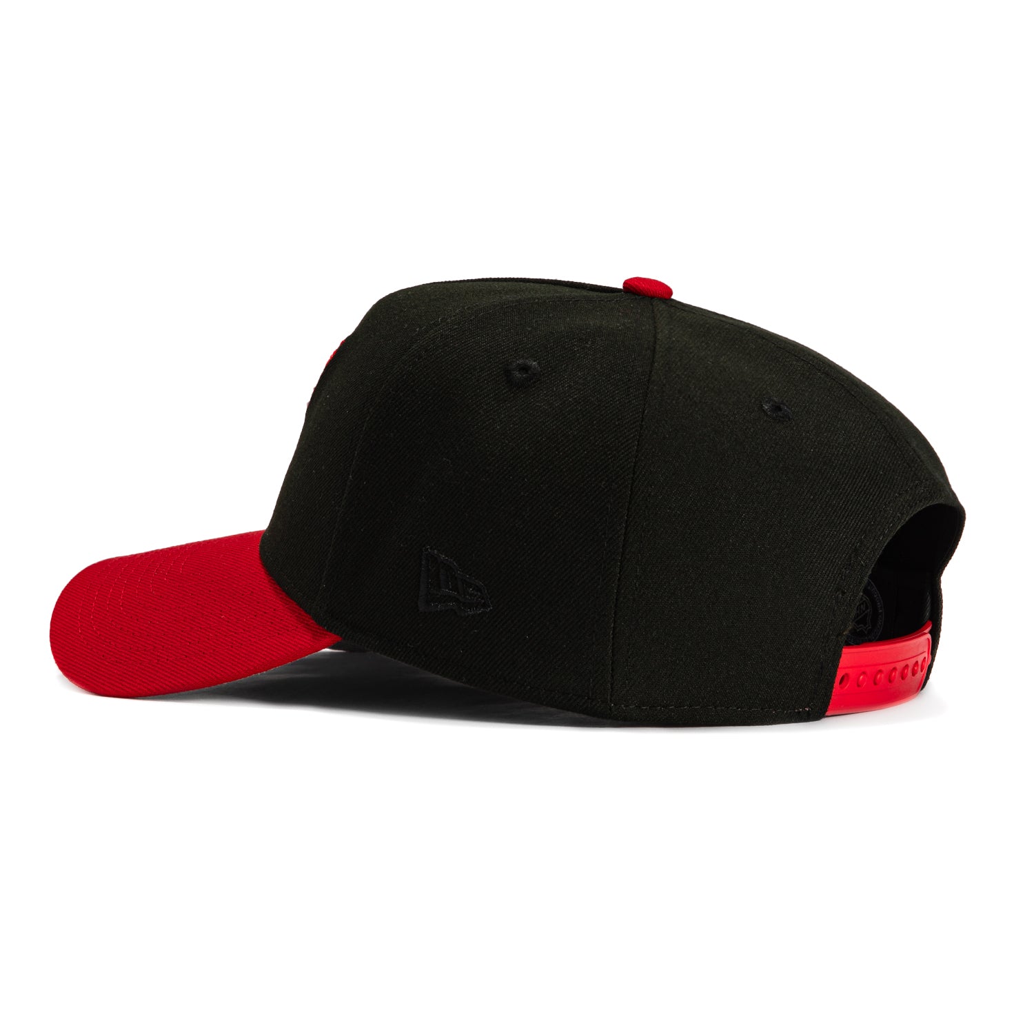 New Era 9Forty A-Frame Detroit Red Wings Word Logo Patch Snapback Hat - Black, Red