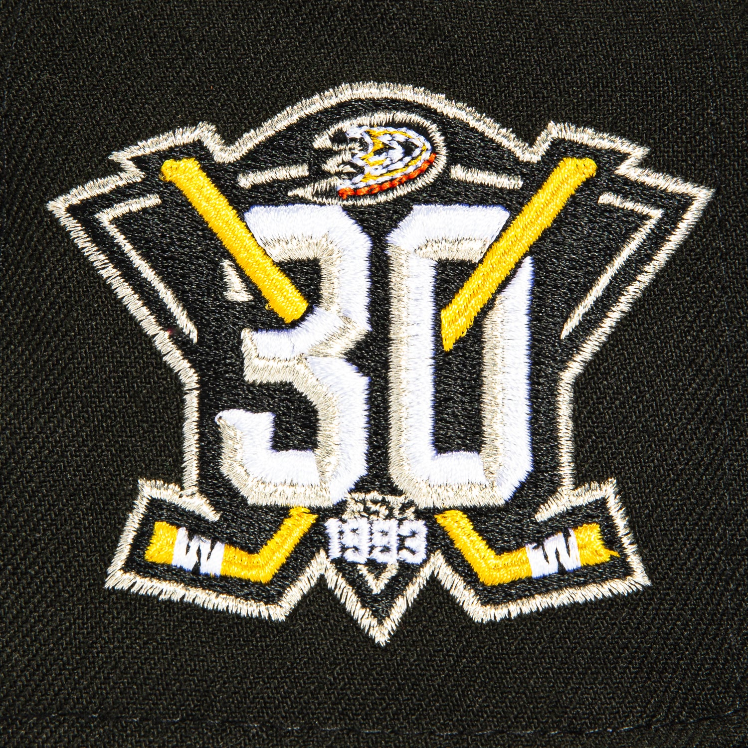 New Era 59Fifty Anaheim Ducks 30th Anniversary Patch Alternate Hat - Black, Maroon