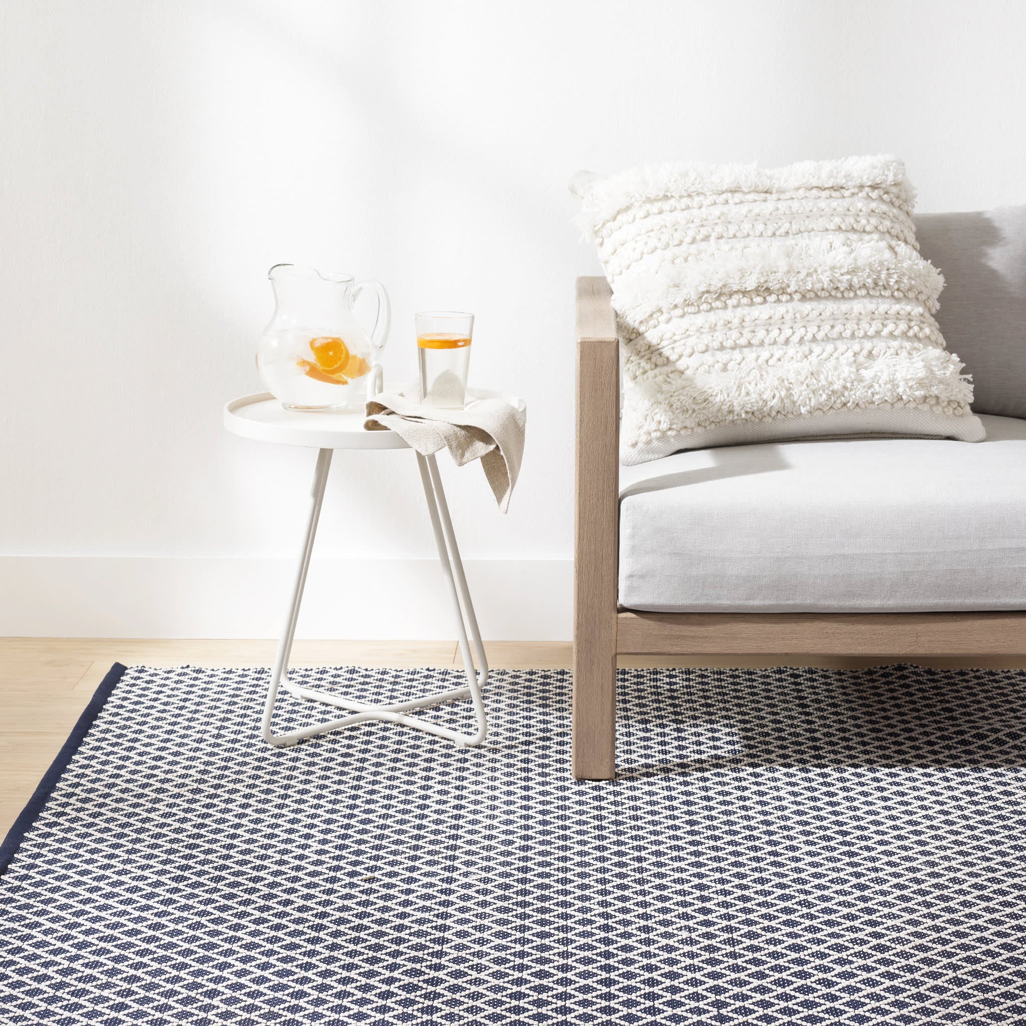 Trellis Navy Handwoven Indoor/Outdoor Rug