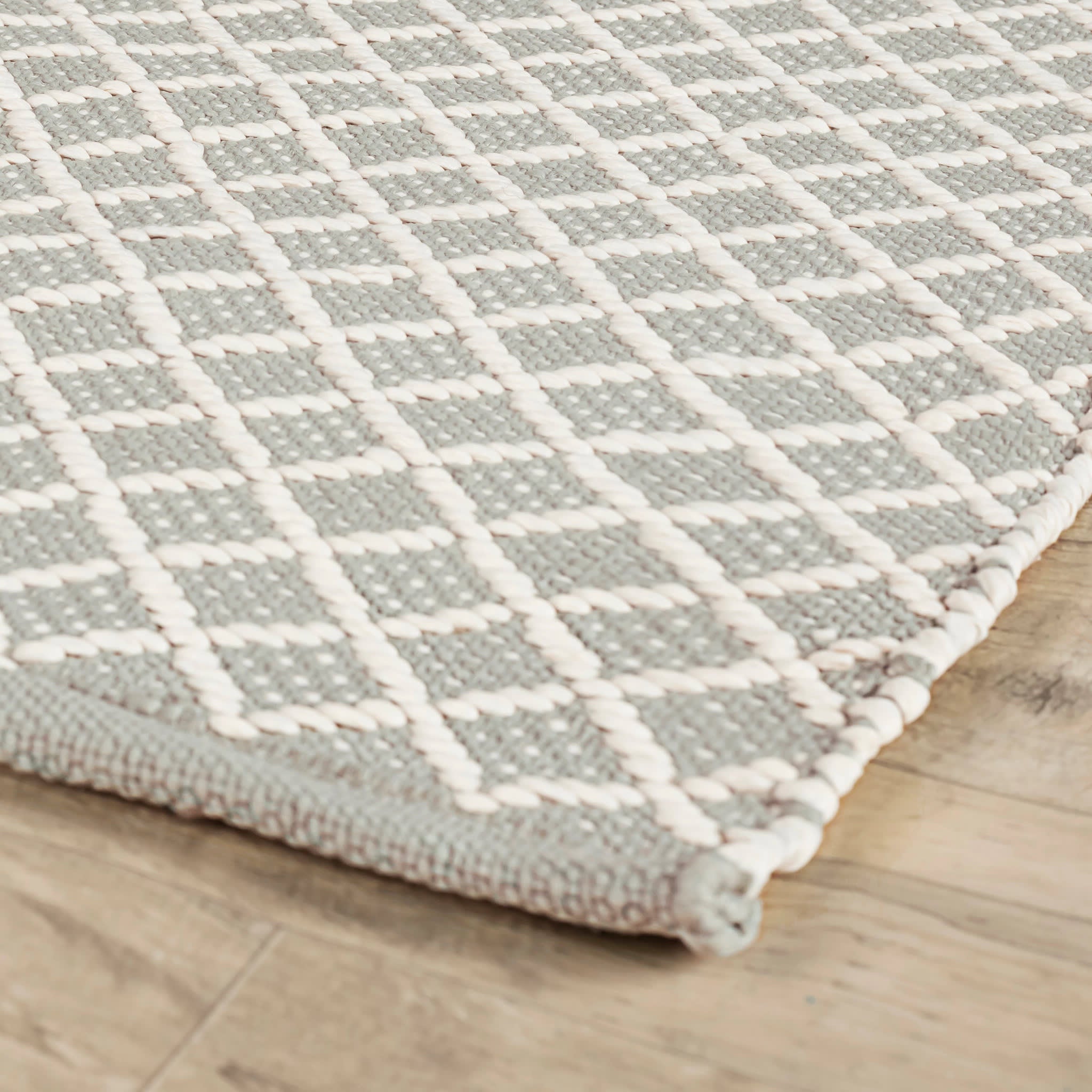 Trellis Blue Handwoven Indoor/Outdoor Rug