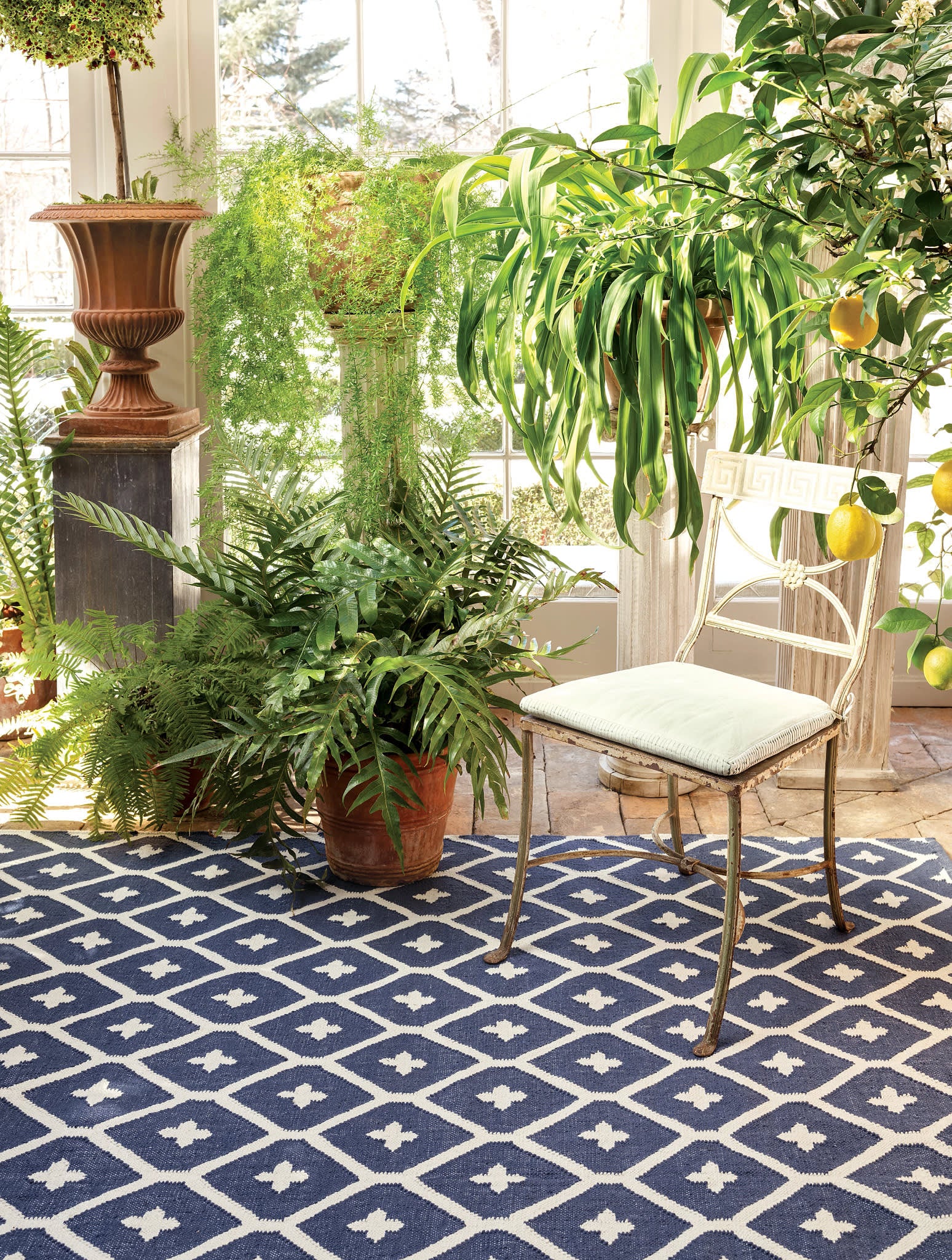 Elizabeth Navy Handwoven Indoor/Outdoor Rug