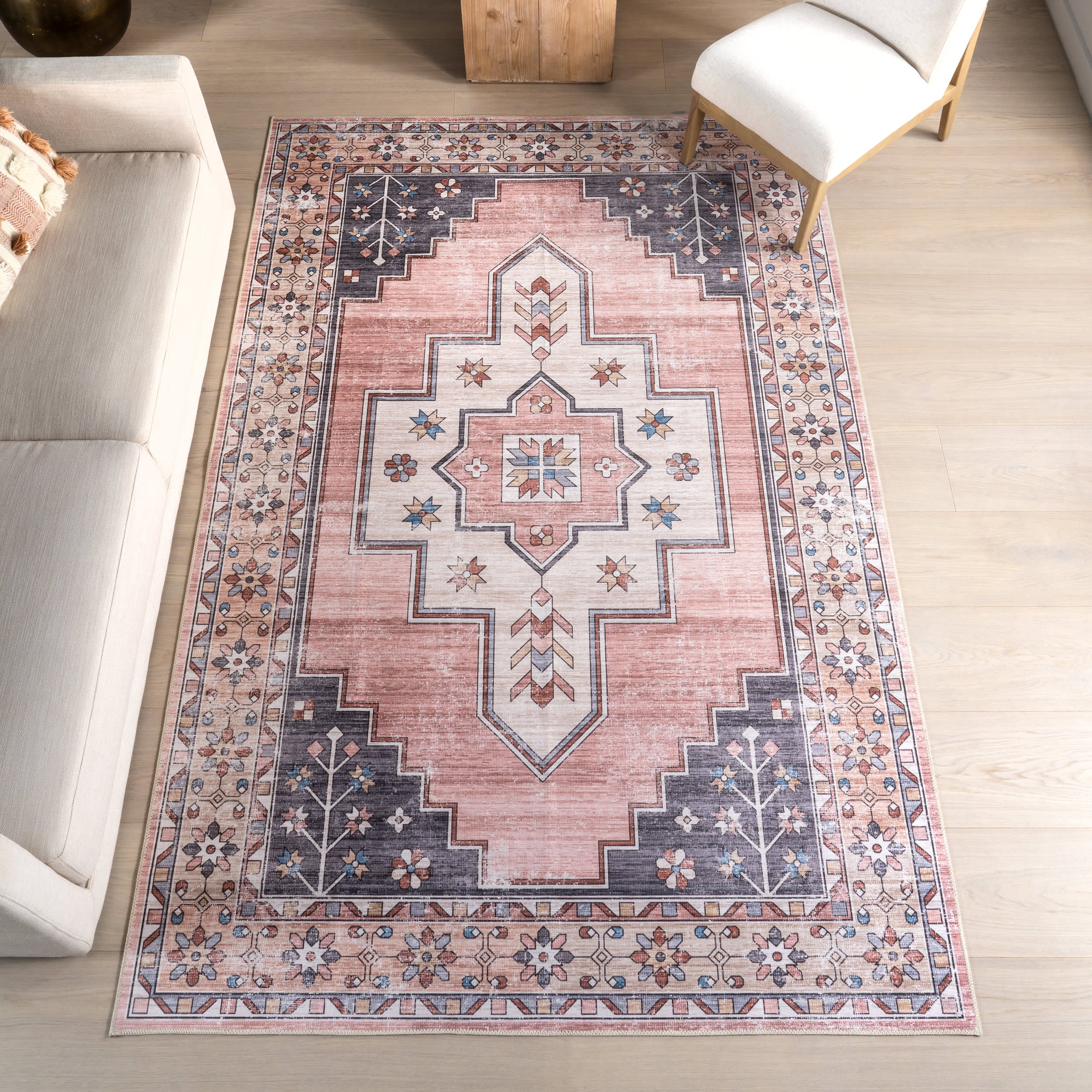 Laurel Medallion Spill Proof Washable Rug | Blush