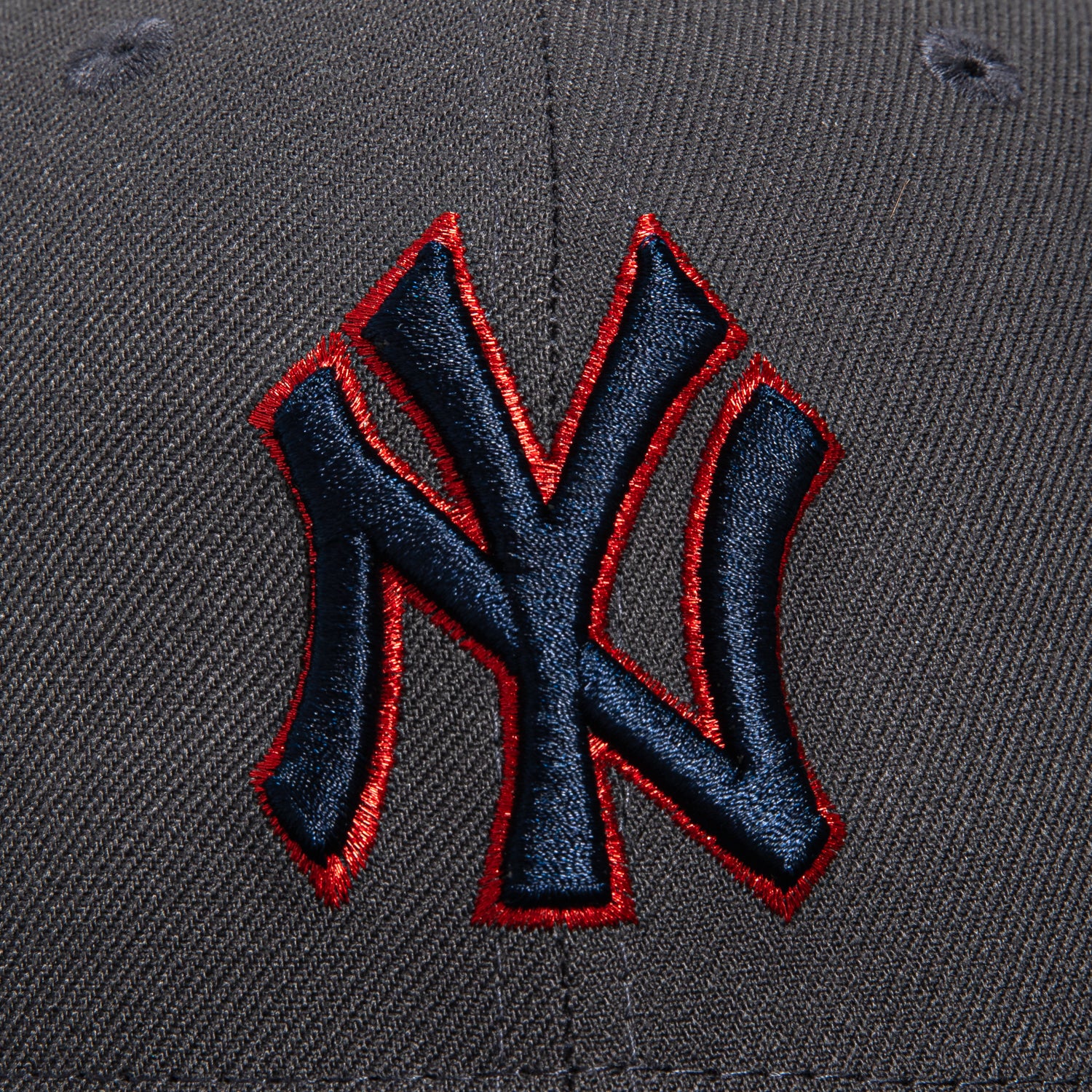 New Era 59Fifty New York Yankees 1999 World Series Patch Hat - Graphite, Navy, Red