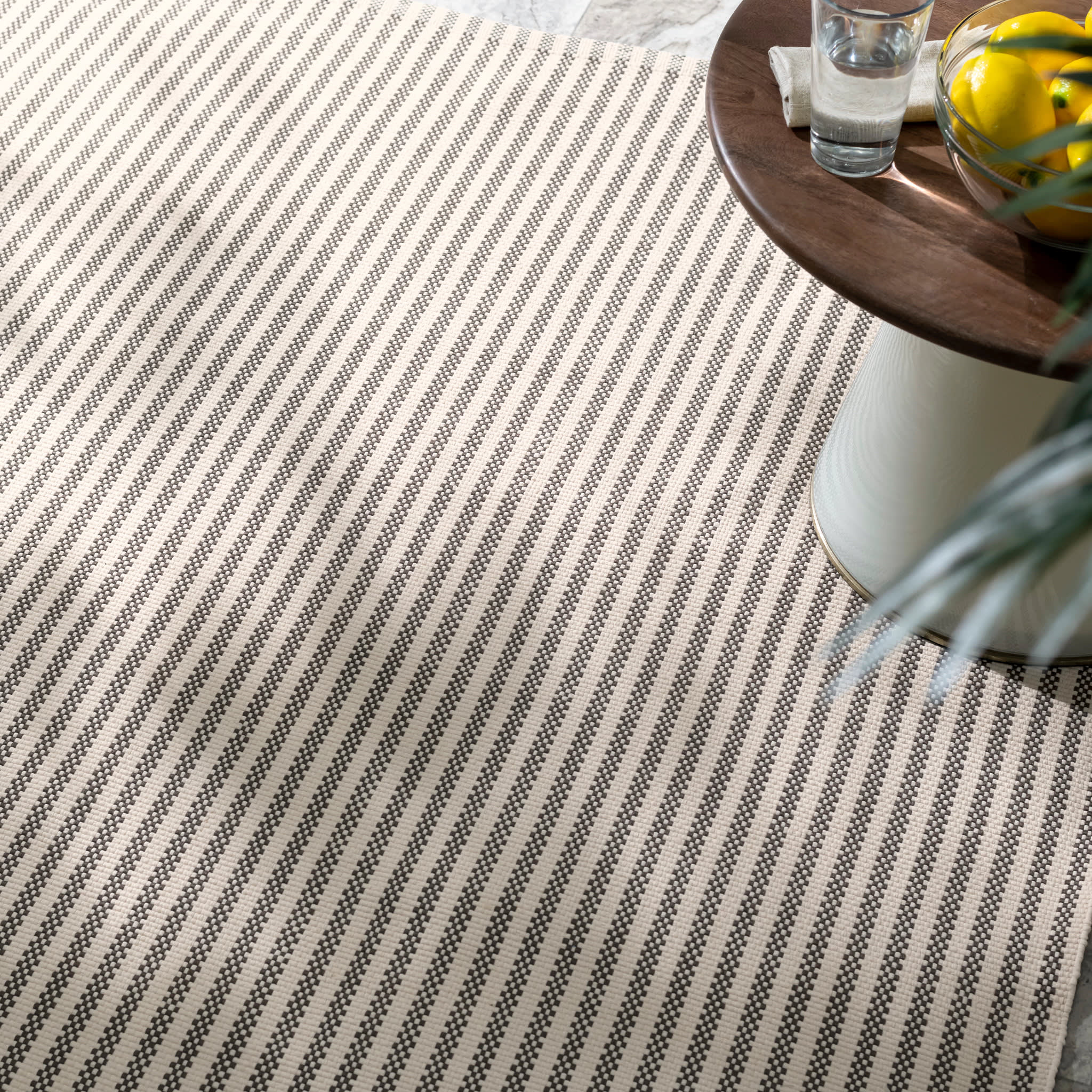 Pinstripe Brown/Ivory Handwoven Indoor/Outdoor Rug