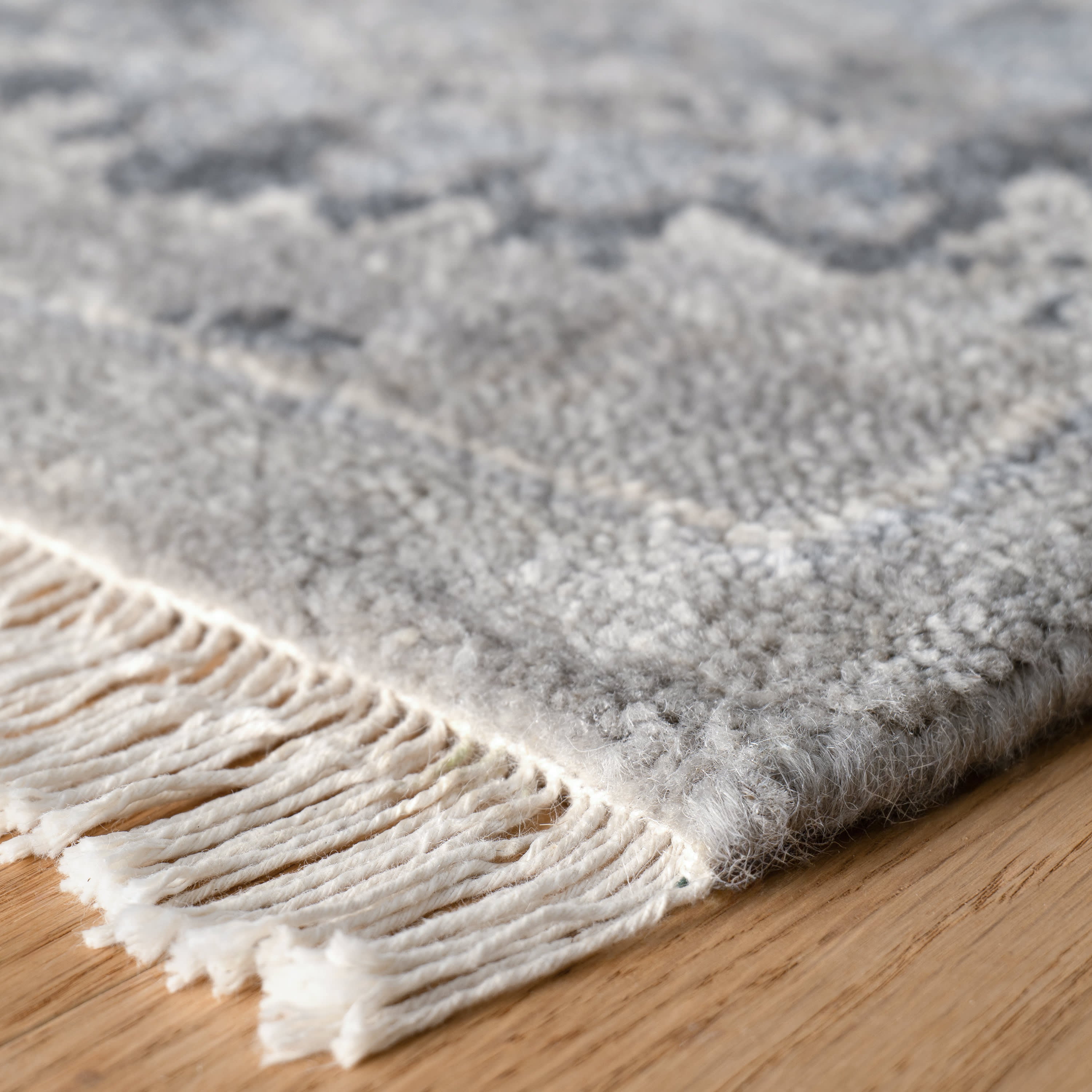 Lila Grey Hand Knotted Wool Rug