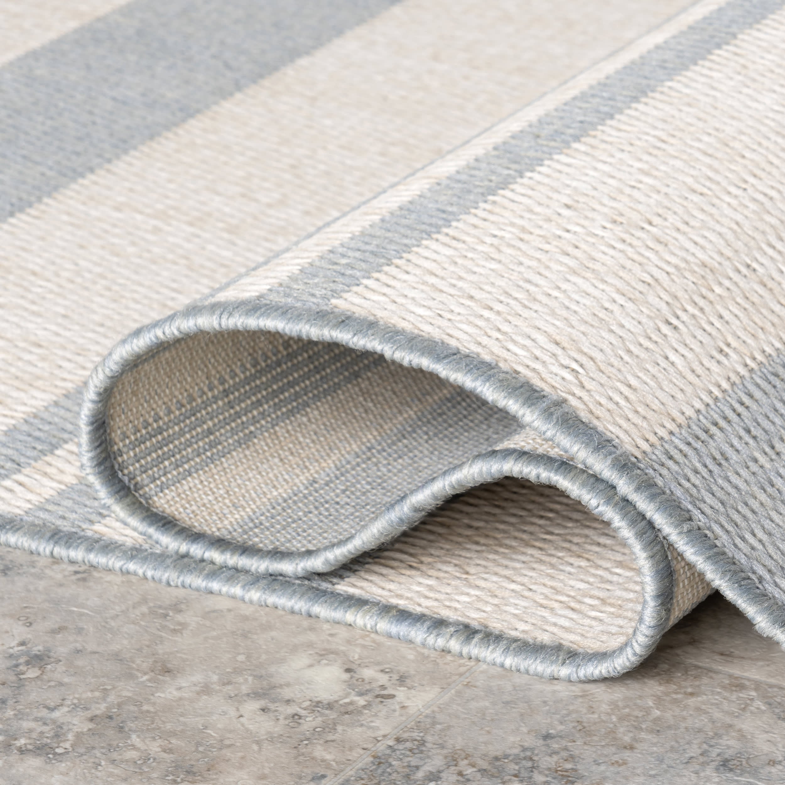 Regency Stripes Indoor/Outdoor Rug | Light Grey