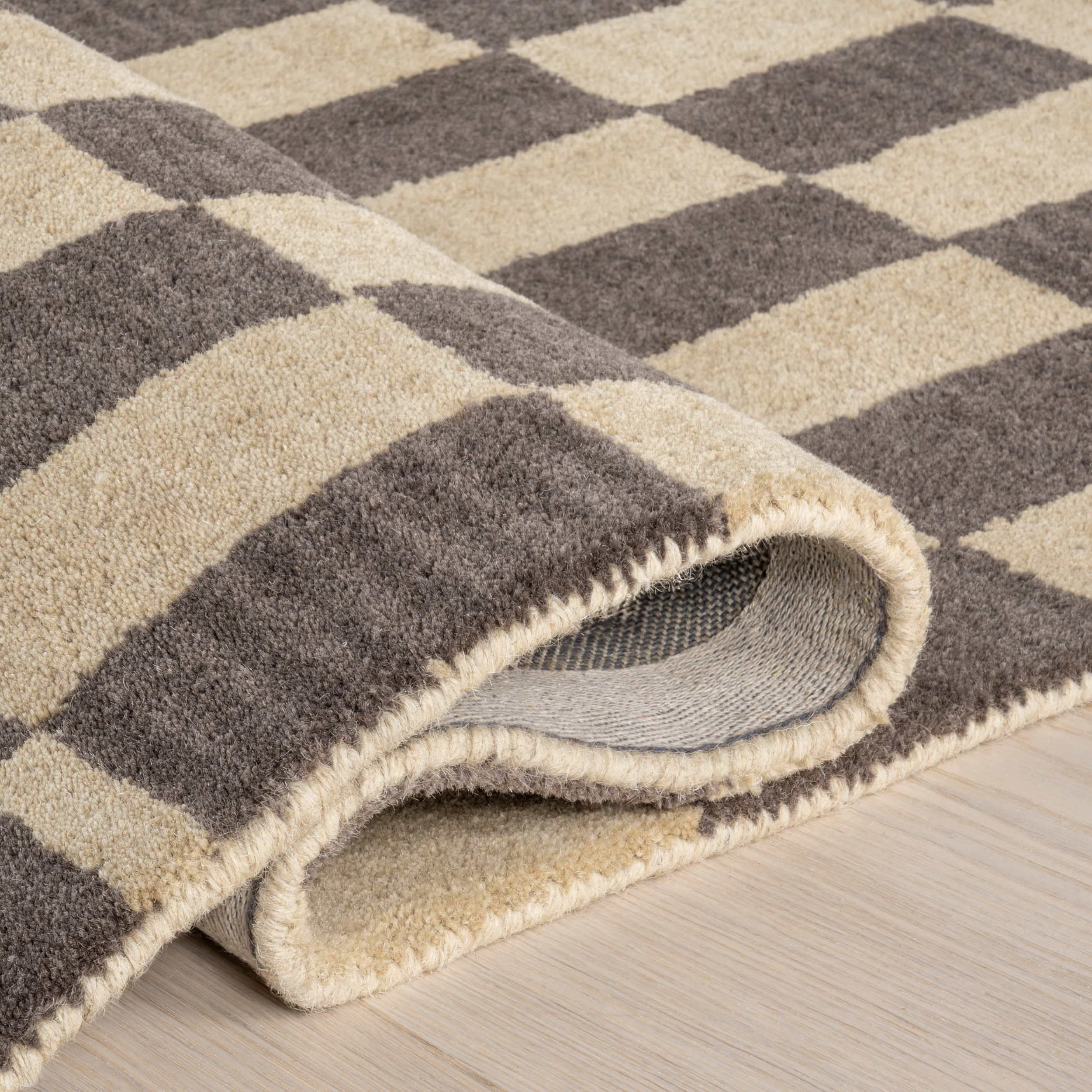 Kai Checkerboard Wool Rug | Grey