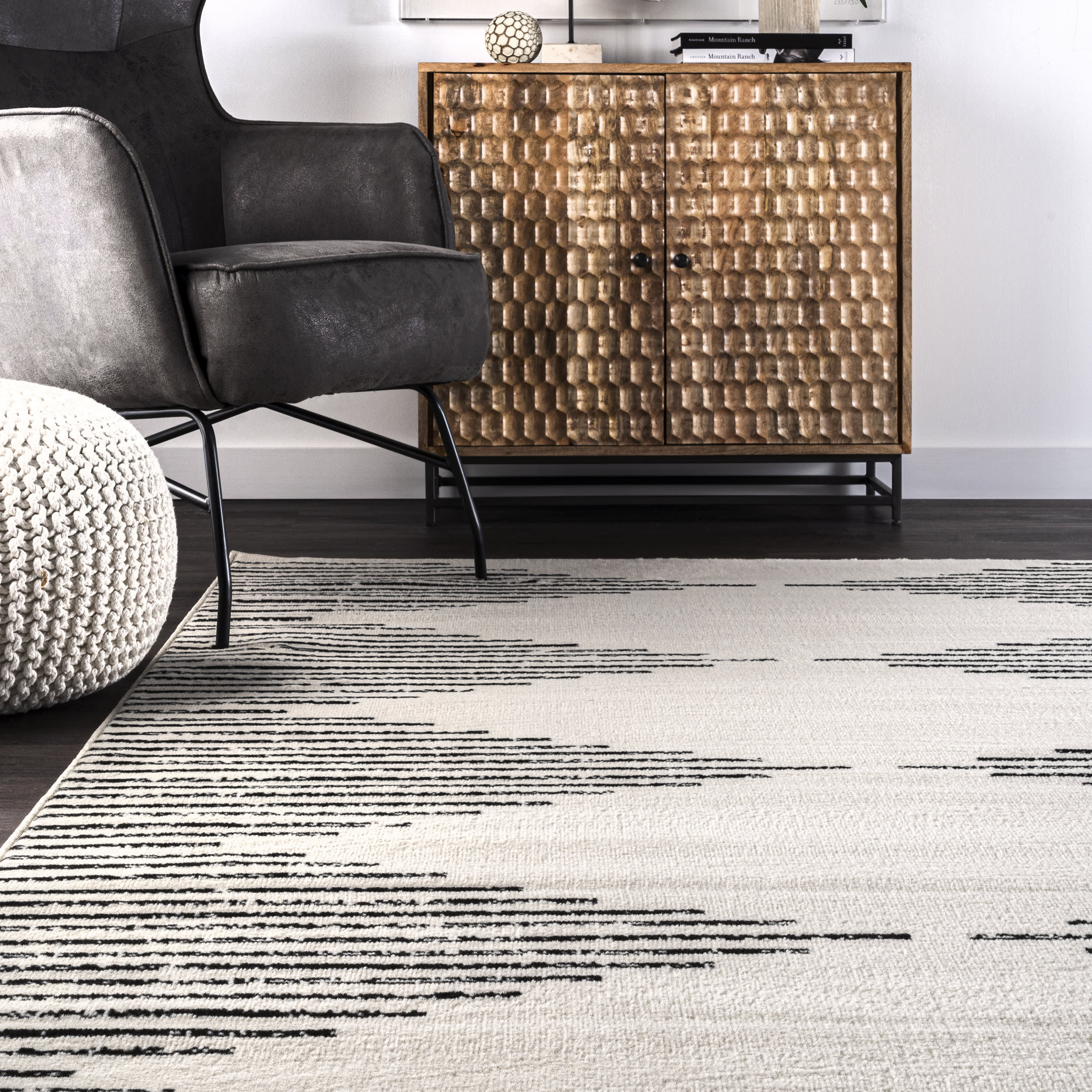 Diamond Pinstripes Rug | Black