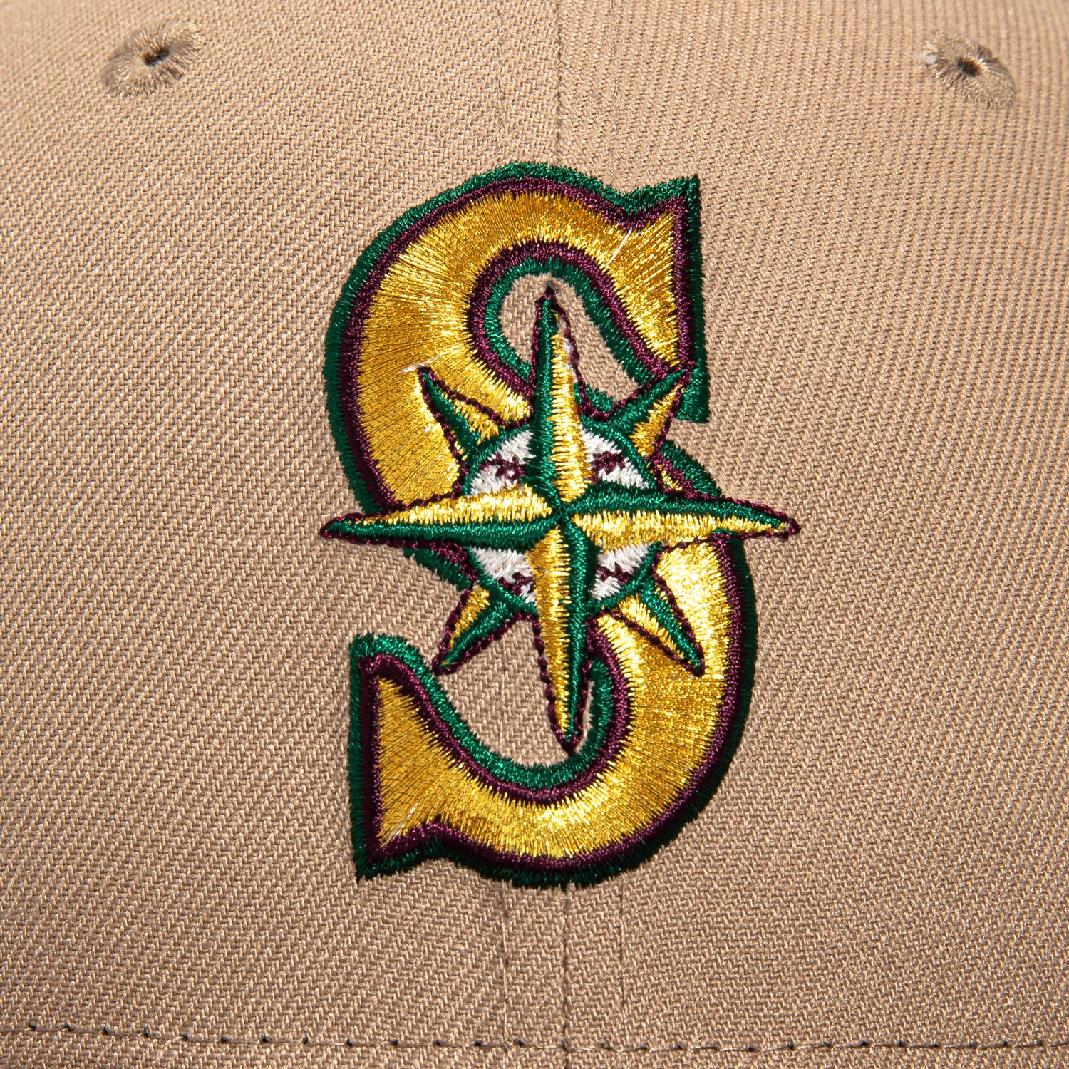 New Era 59Fifty Seattle Mariners 40th Anniversary Patch Hat - Khaki, Maroon