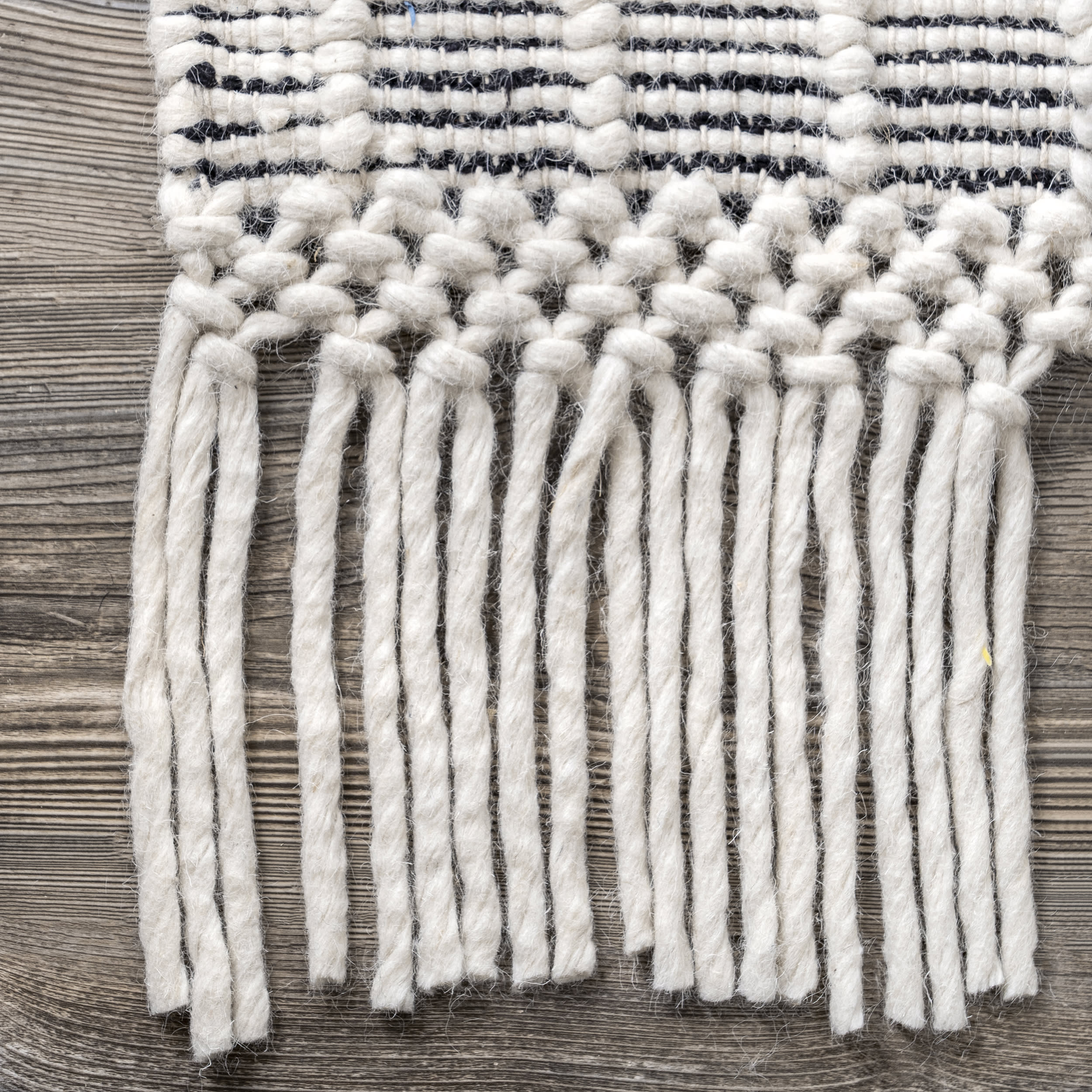 Payten Textured Trellis Rug | Grey