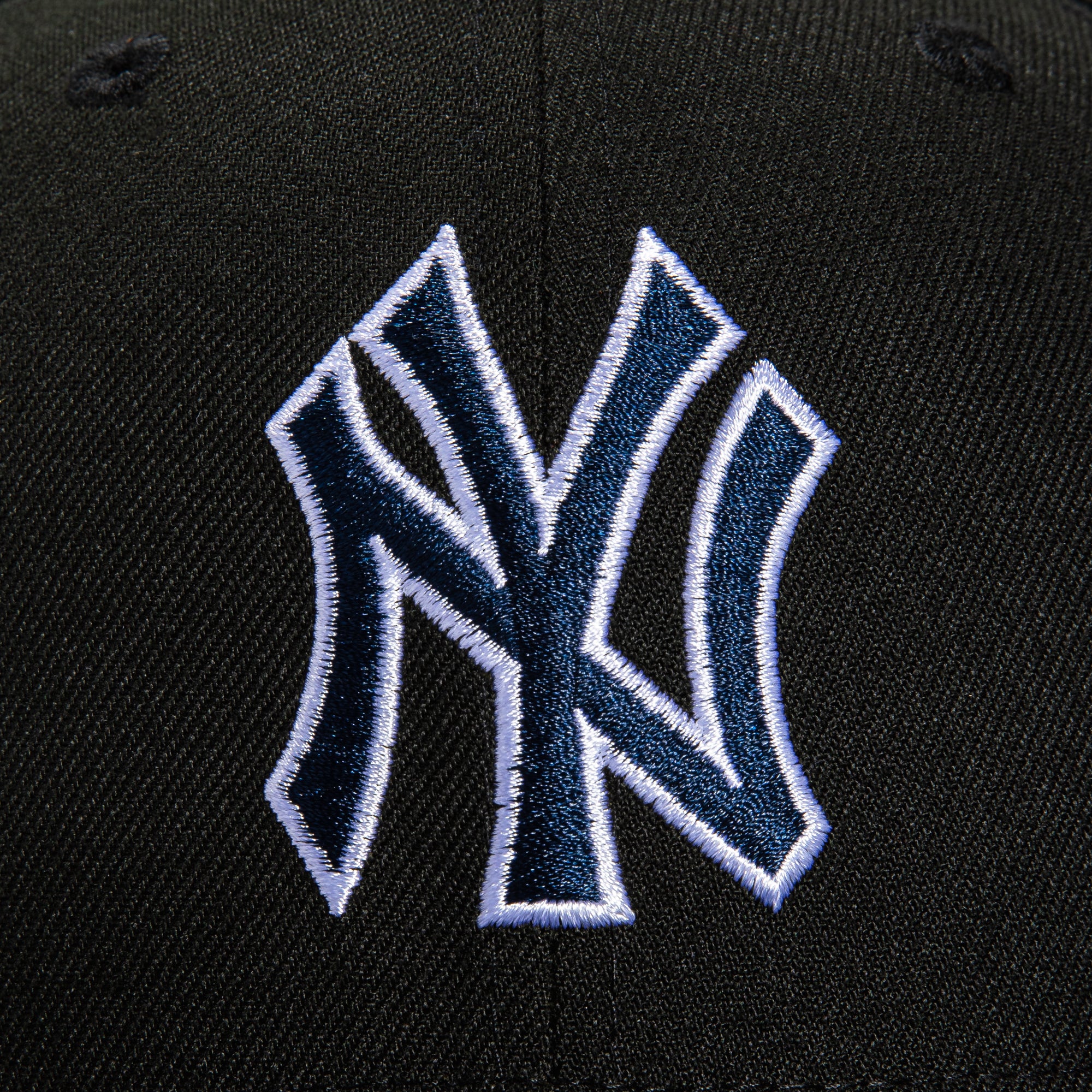 New Era 59Fifty Black Dome New York Yankees 1996 World Series Patch Hat - Black