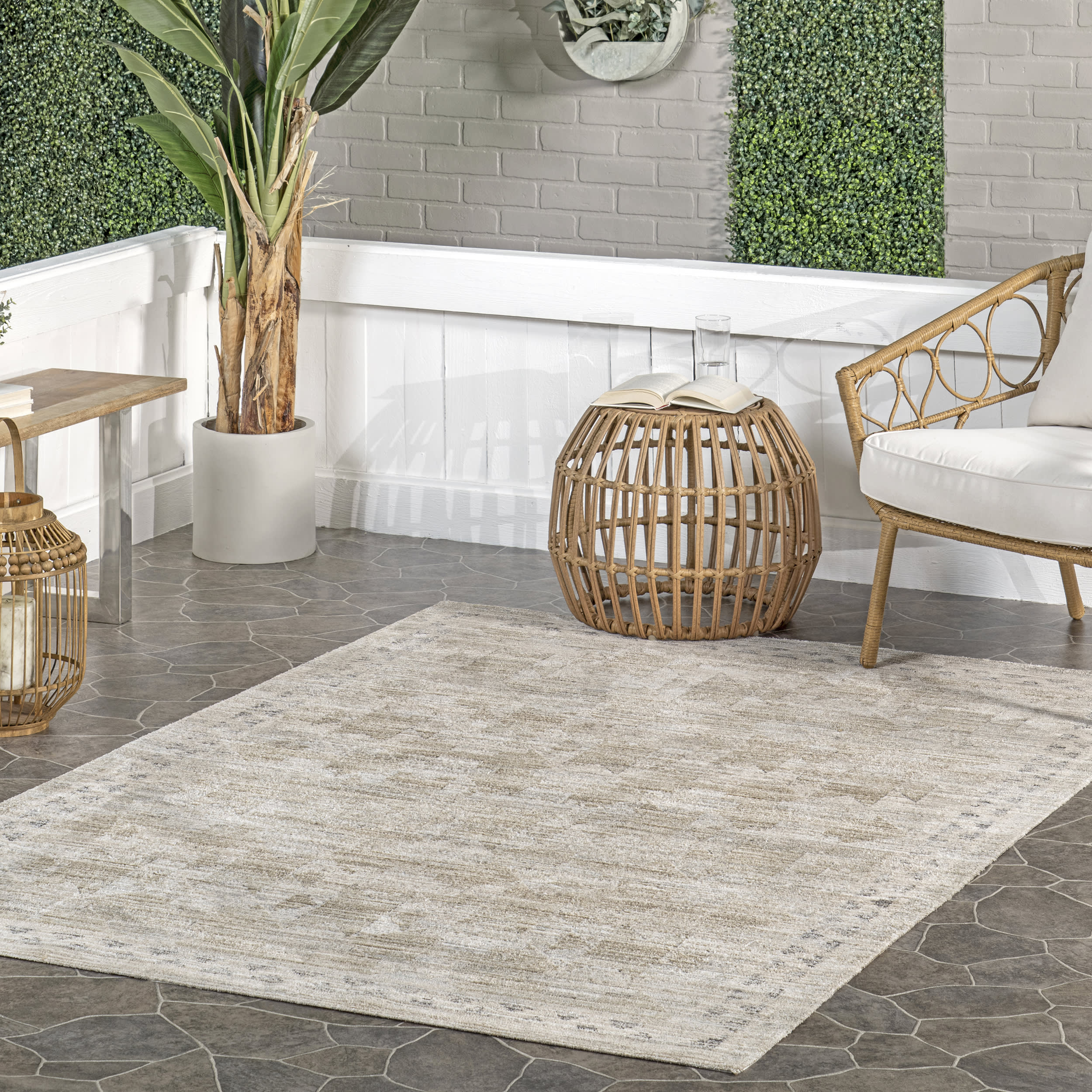 Shia Bordered Washable Indoor/Outdoor Rug | Beige