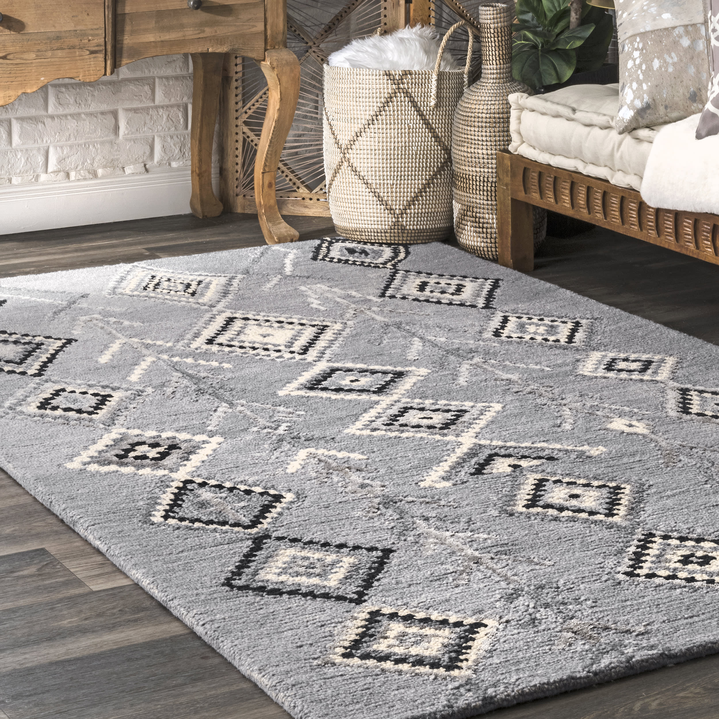 Ezra Moroccan Diamond Rug | Dark Grey